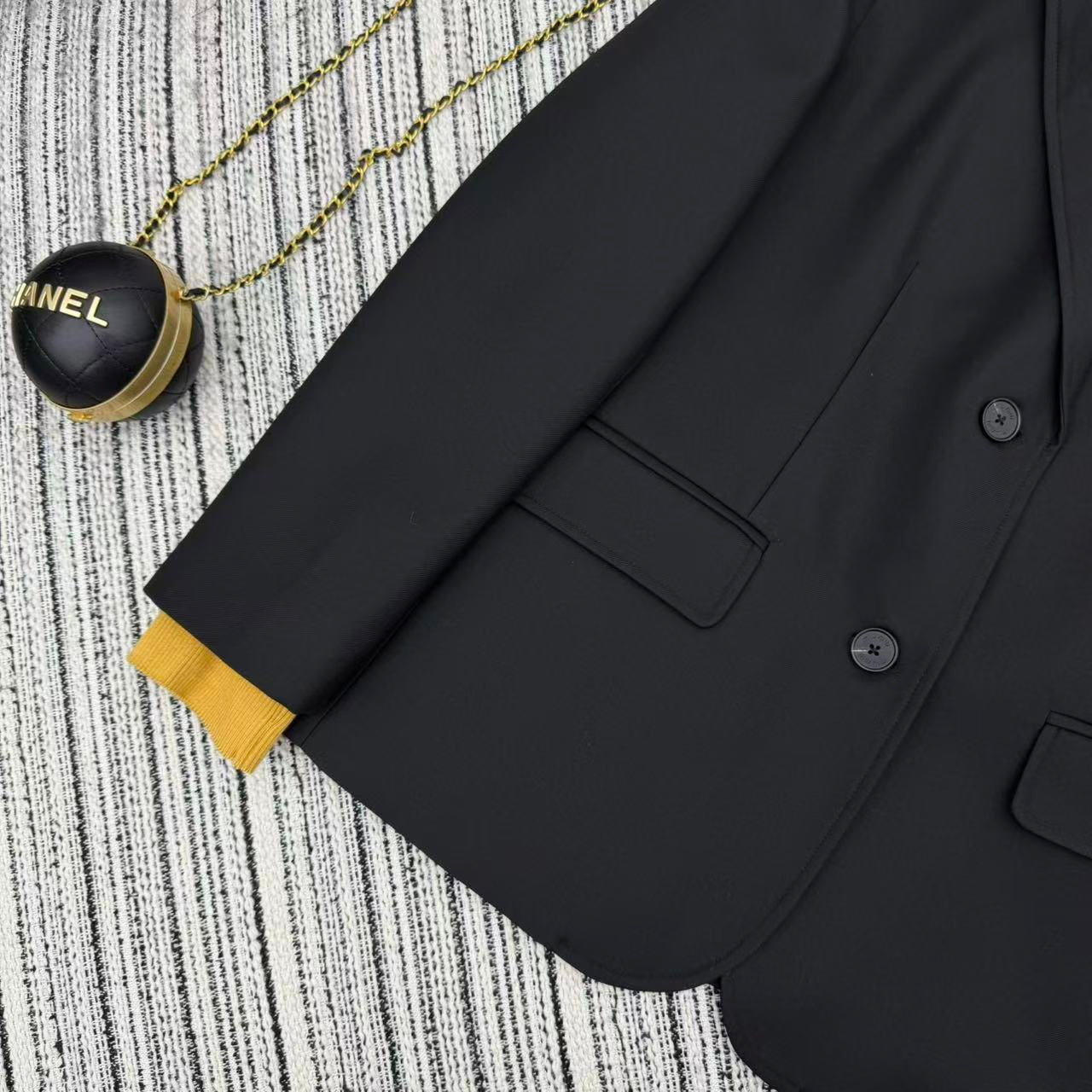 25FW new contrasting color threaded lapel suit coat