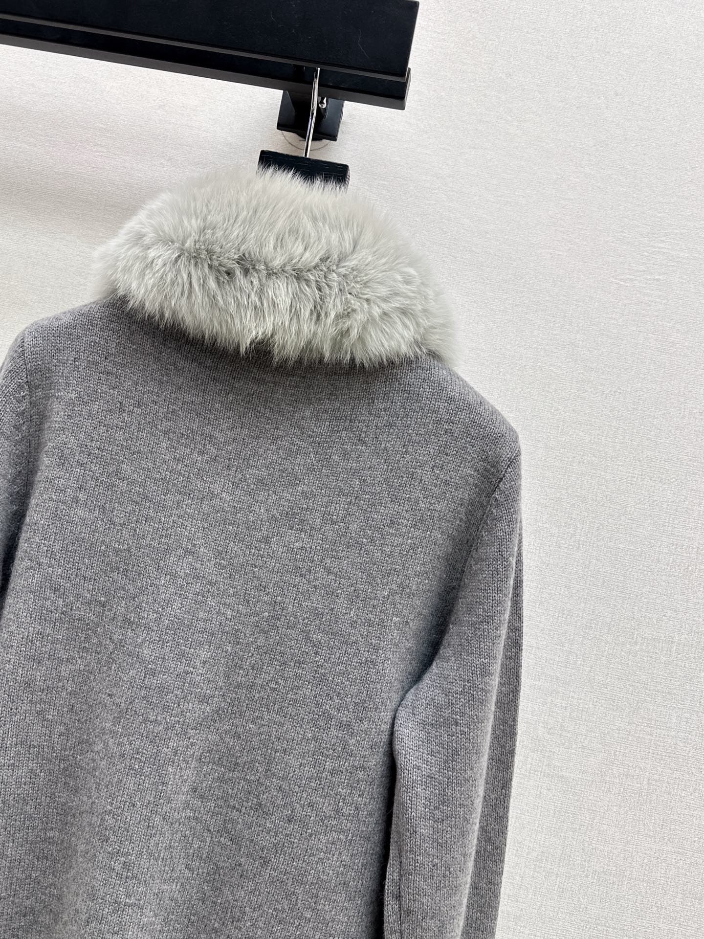 🔥HOT🔥25SS New popular series fox fur stitching V-neck jacket