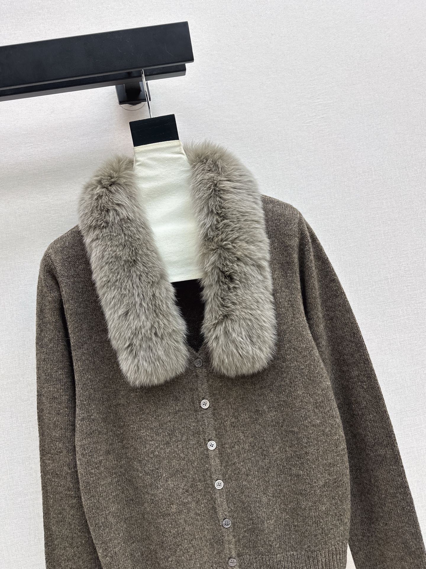 🔥HOT🔥25SS New popular series fox fur stitching V-neck jacket
