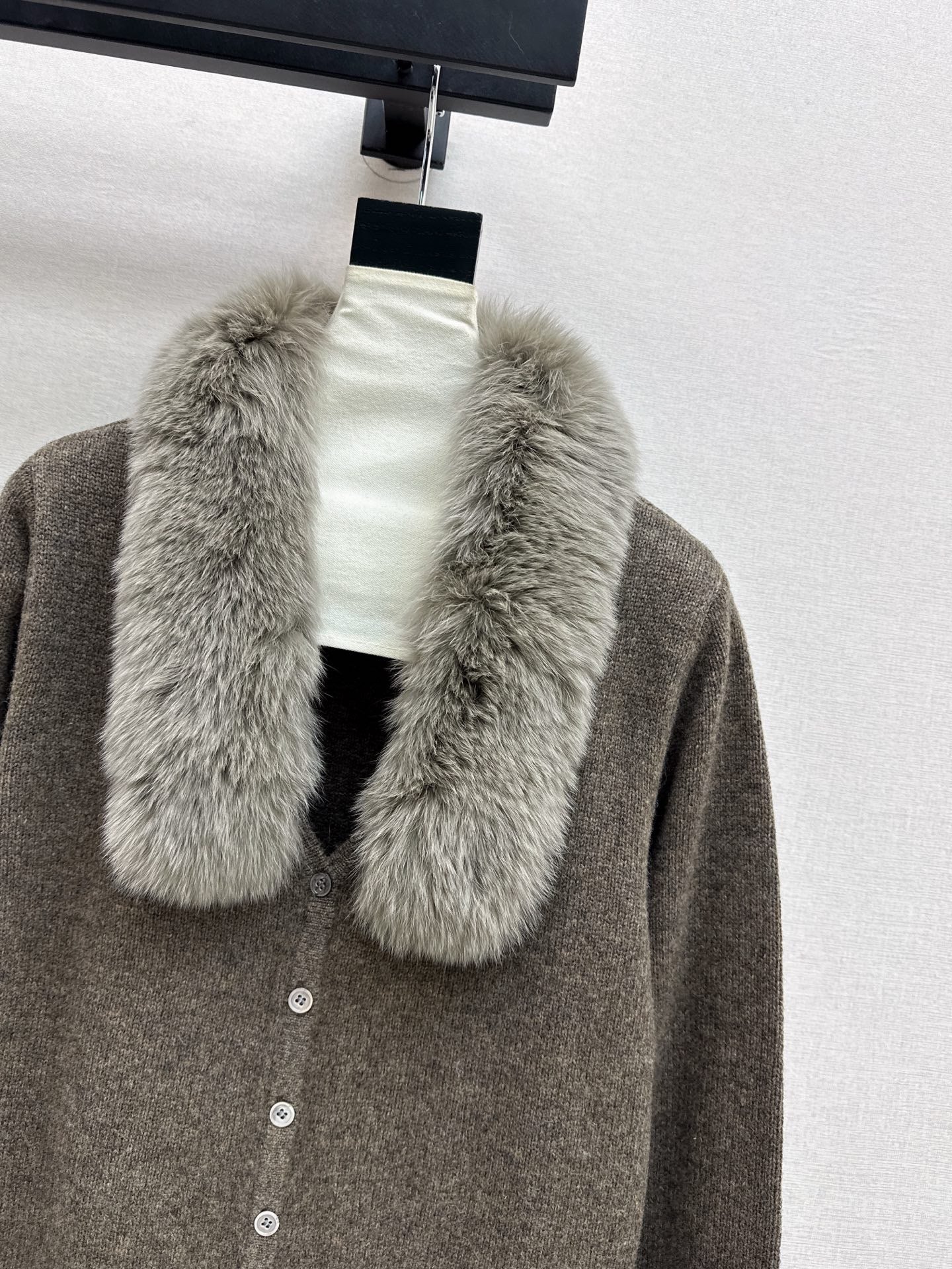 🔥HOT🔥25SS New popular series fox fur stitching V-neck jacket