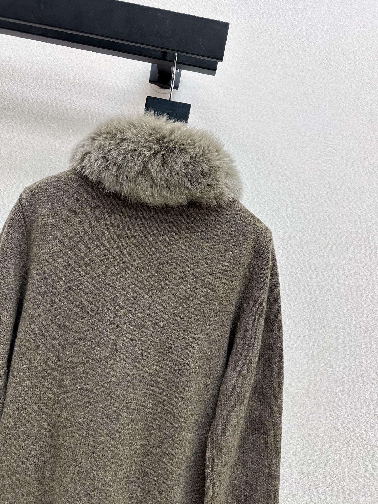 🔥HOT🔥25SS New popular series fox fur stitching V-neck jacket