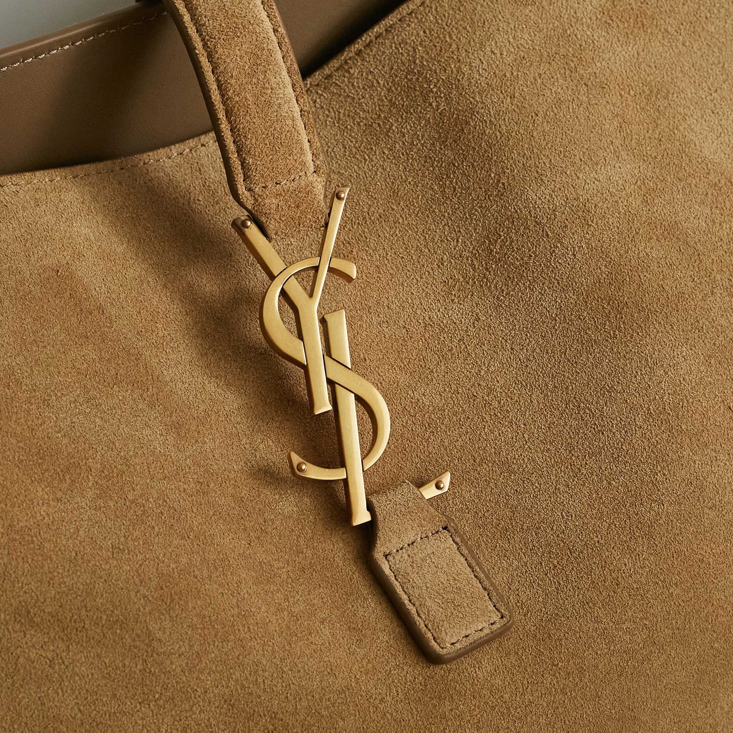 25FW new BEA horizontal TOTE suede bag