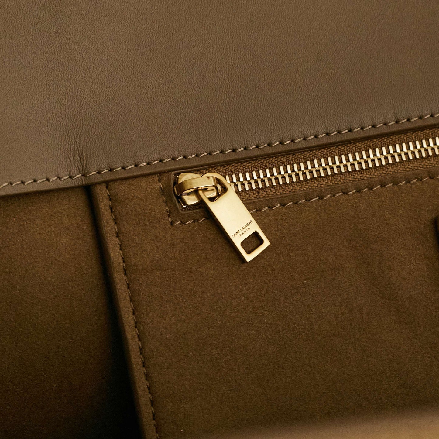 25FW new BEA horizontal TOTE suede bag