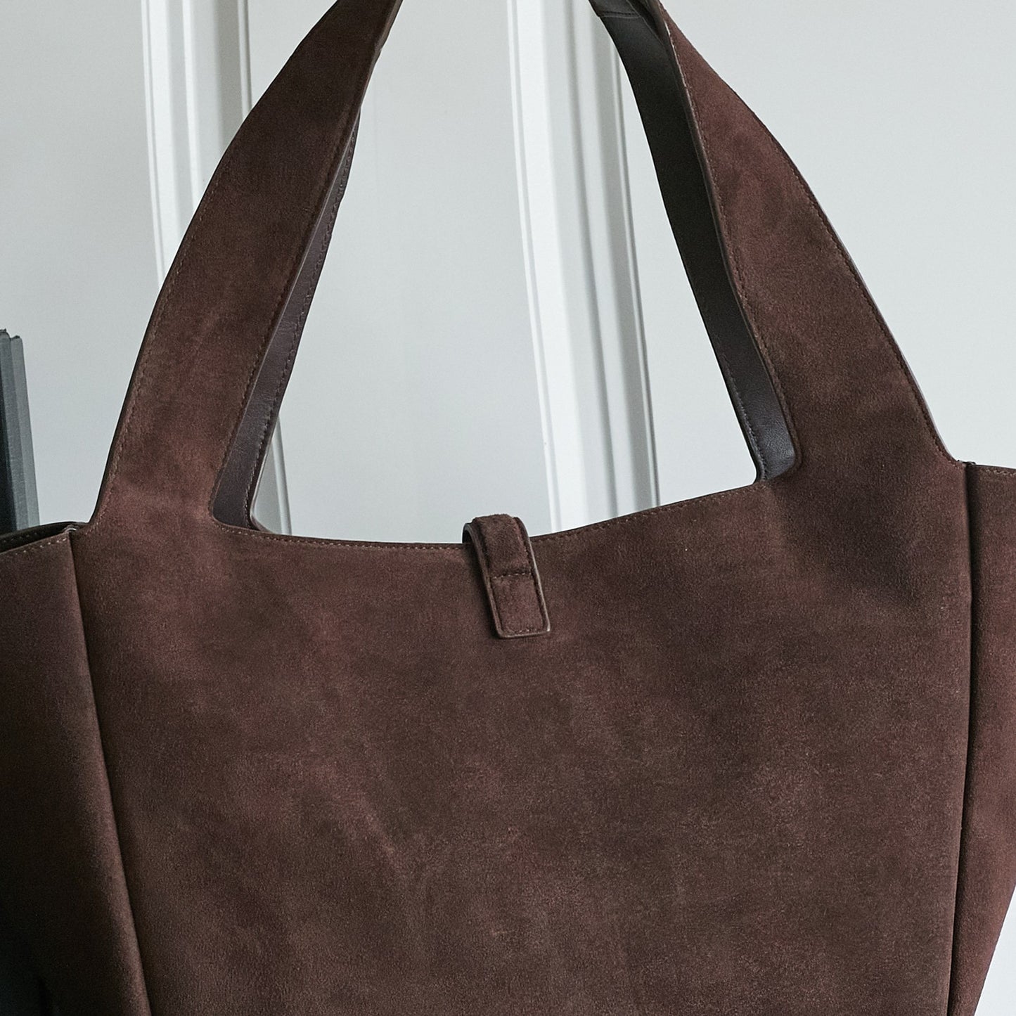 25FW new BEA horizontal TOTE suede bag