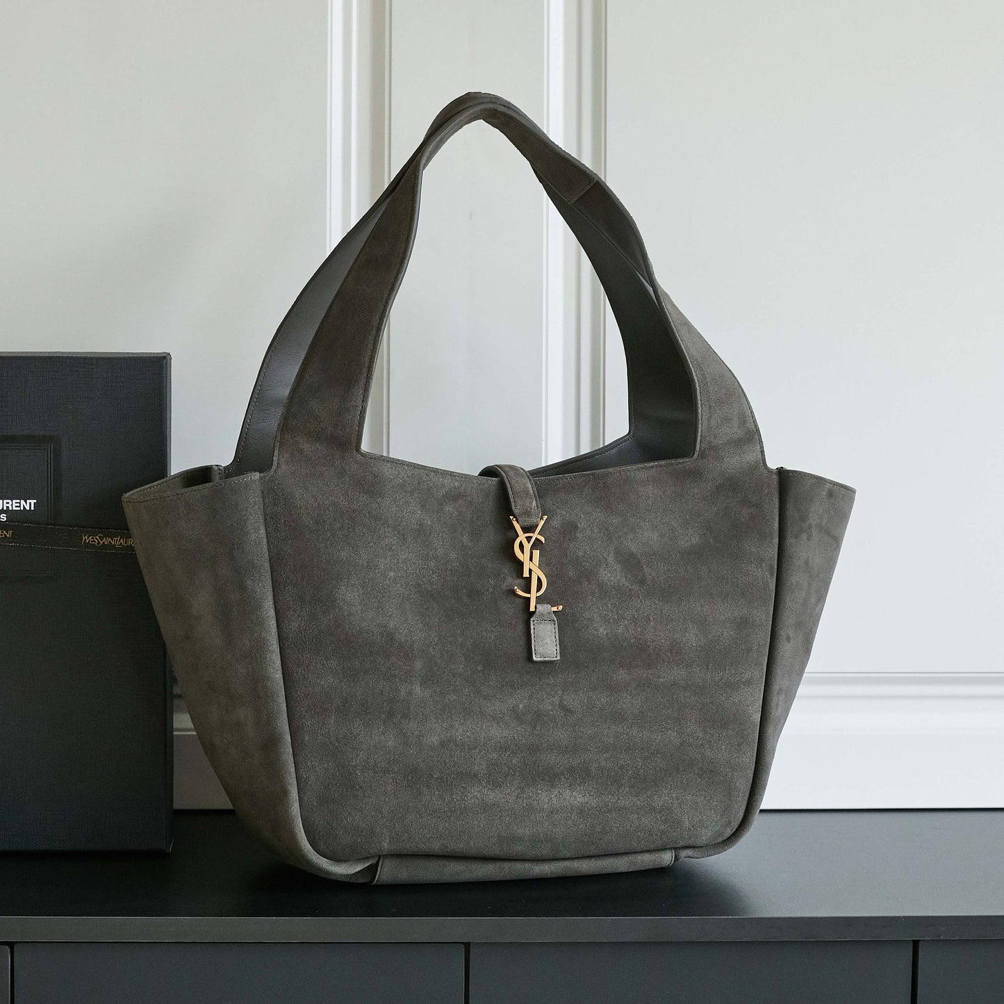 25FW new BEA horizontal TOTE suede bag