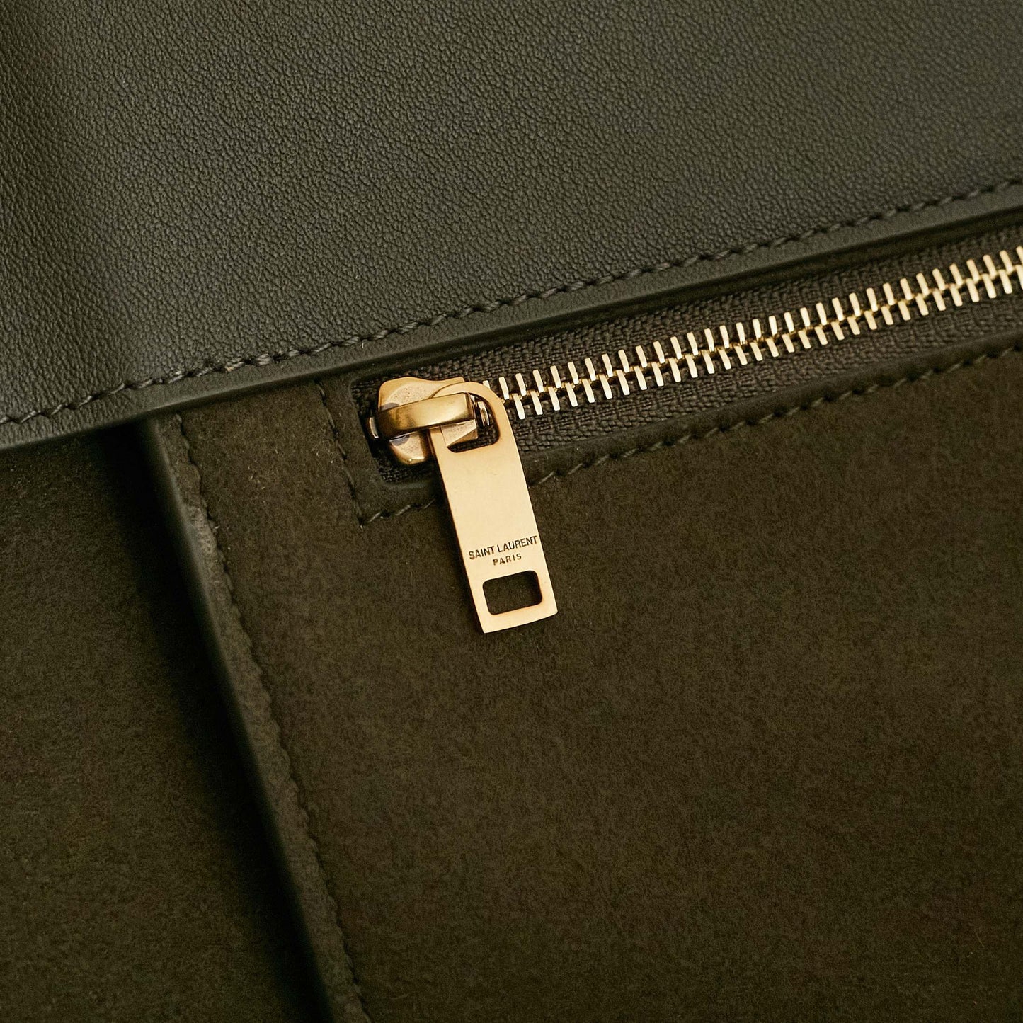 25FW new BEA horizontal TOTE suede bag