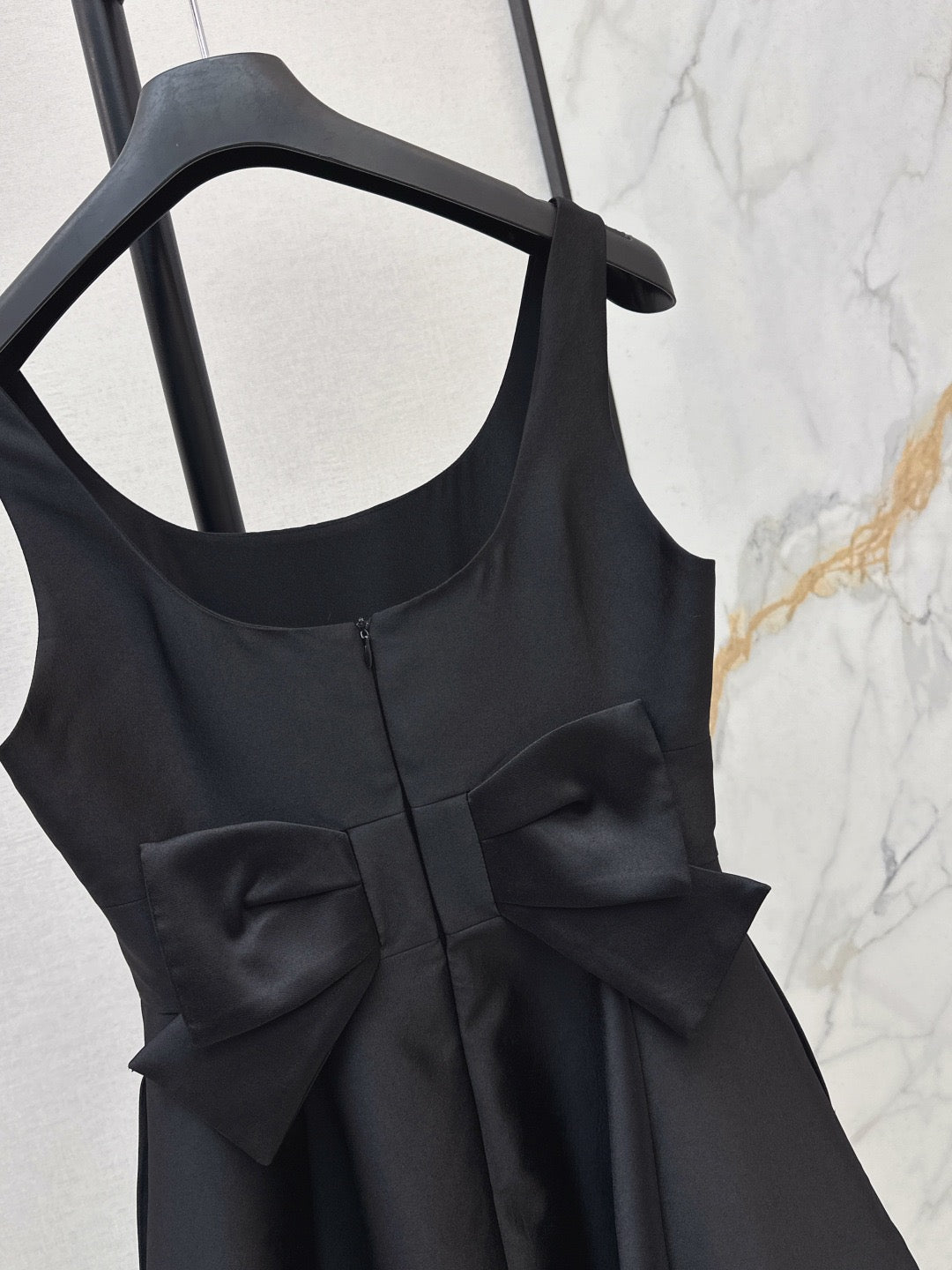 26SS New Hepburn Style Back Bow Sleeveless Dress
