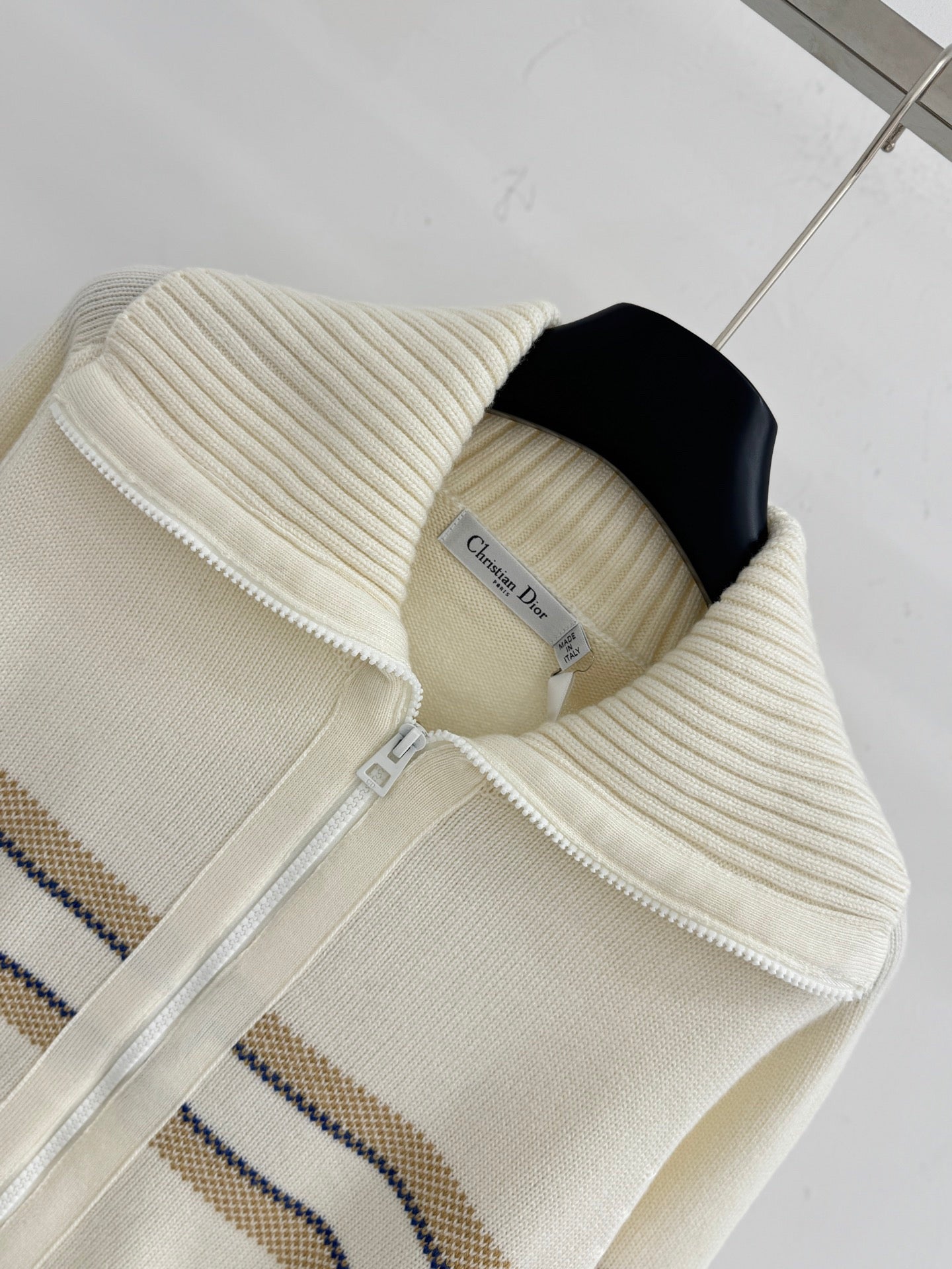 25FW New Early Autumn Contrast Striped Lapel Knitted Long Sleeve Cardigan