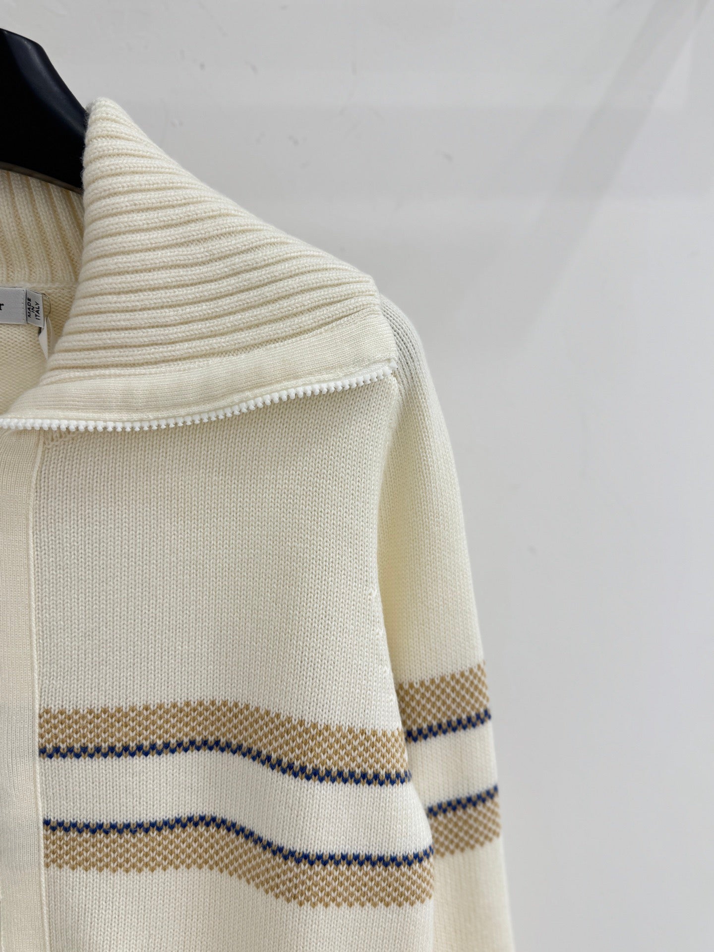 25FW New Early Autumn Contrast Striped Lapel Knitted Long Sleeve Cardigan