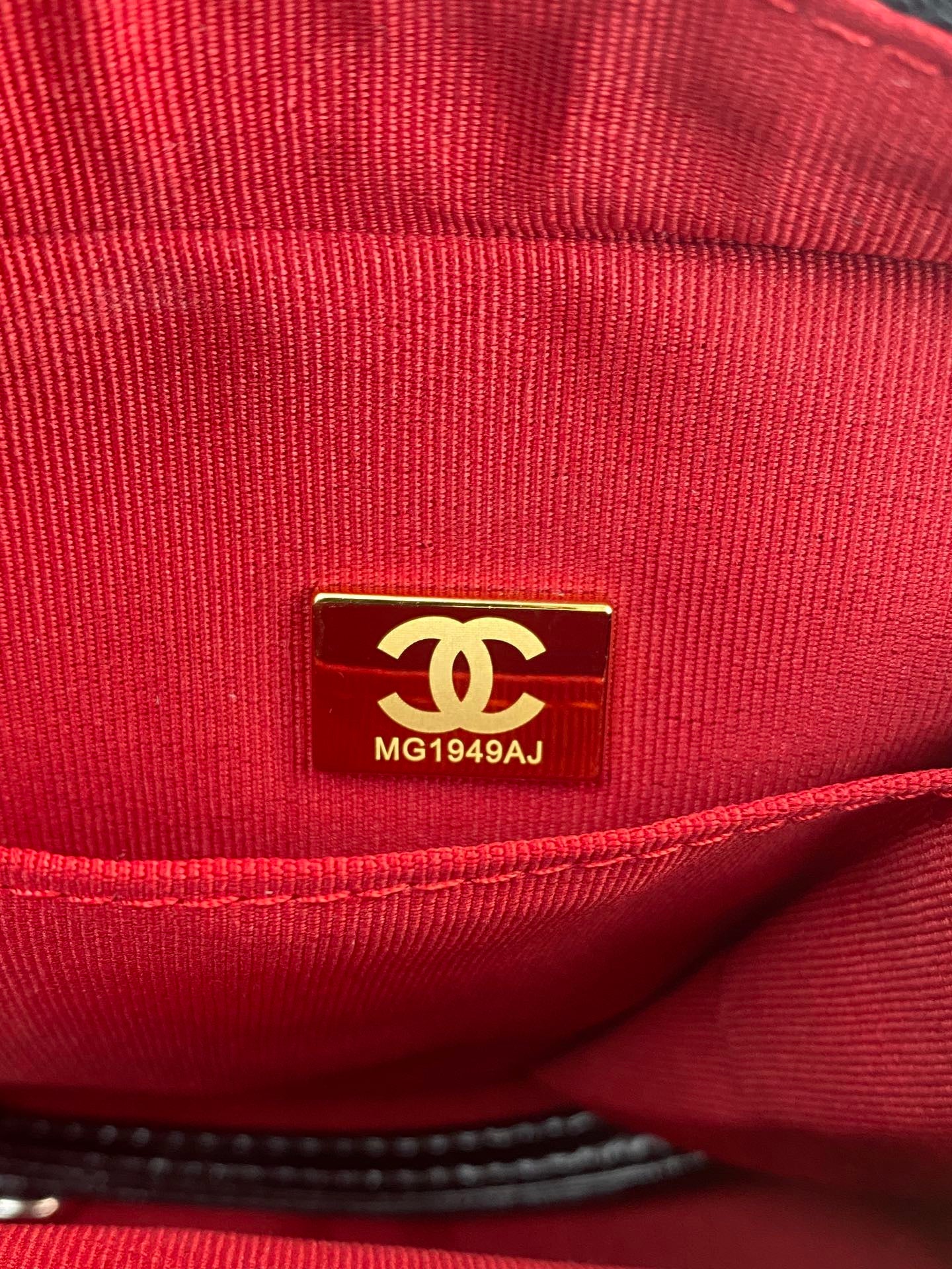 Gabrielle Hobo Quilted Aged Calfskin Small