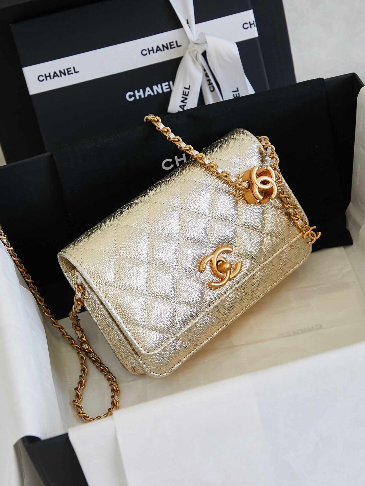 25B new style adjustable buckle hair bag