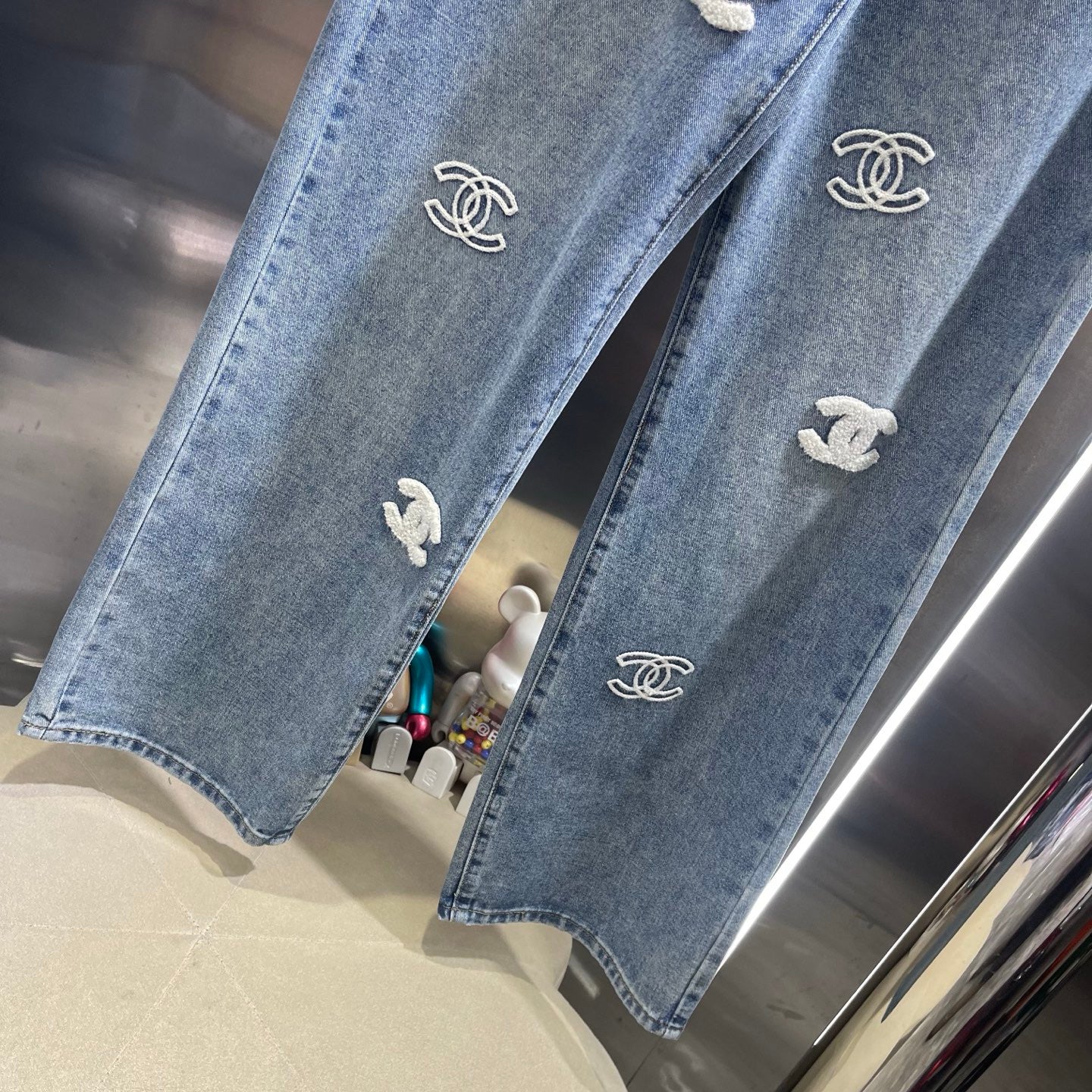 🔥HEISS🔥Jeans mit kleiner Logo-Stickerei