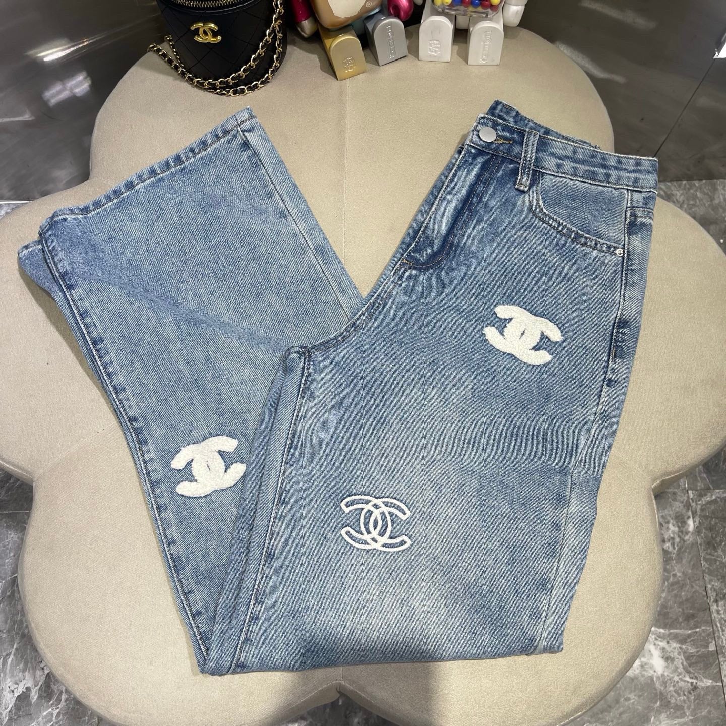 🔥HEISS🔥Jeans mit kleiner Logo-Stickerei