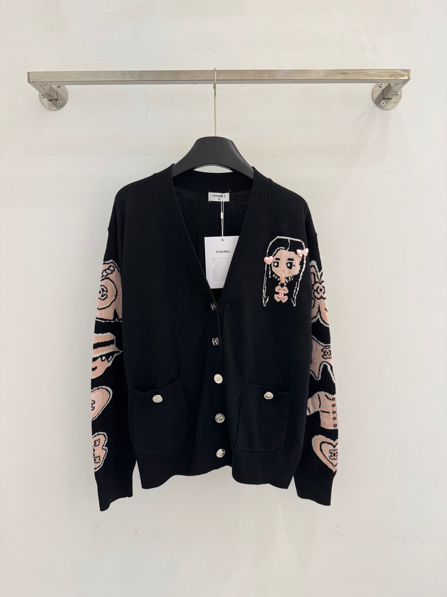 Cartoon girl pattern knitted cardigan