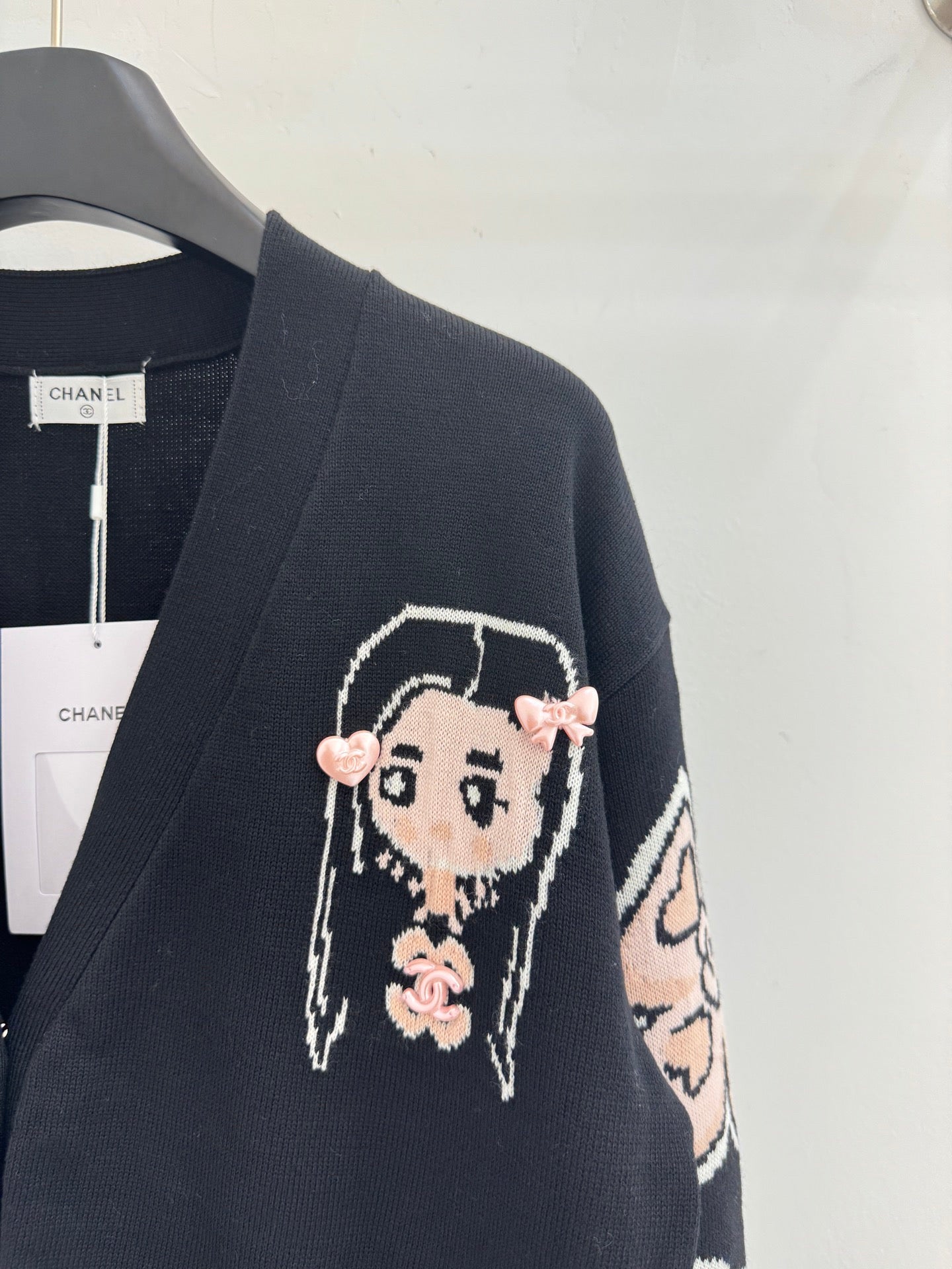 Cartoon girl pattern knitted cardigan