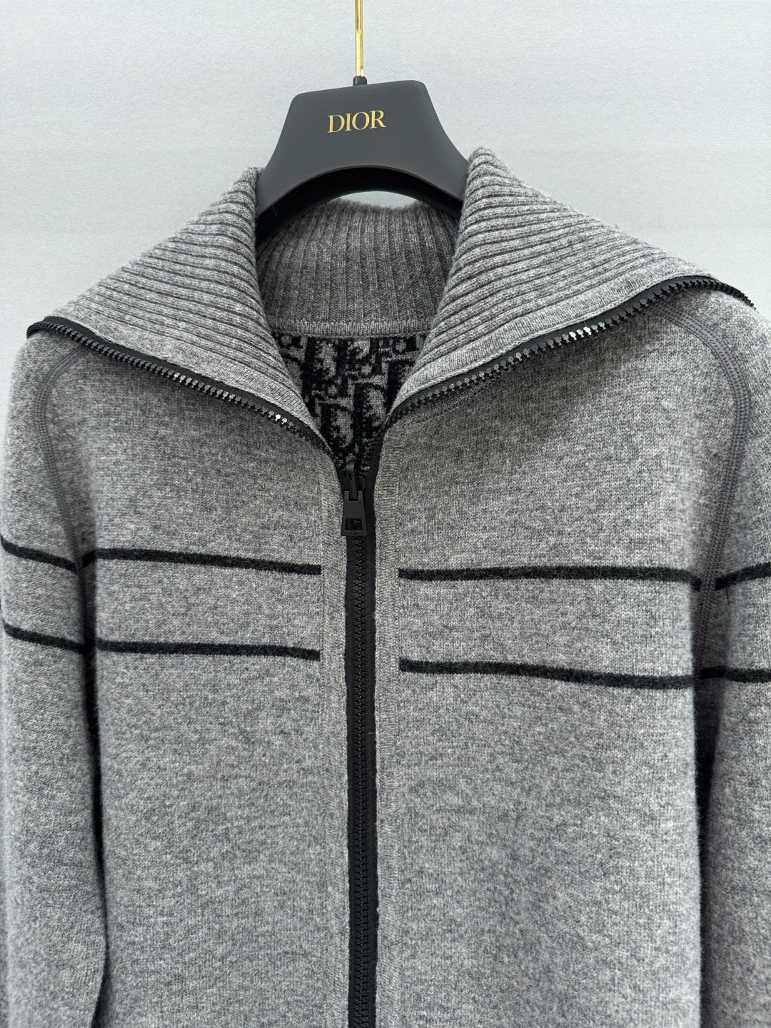 25FW NEW presbyopia suit