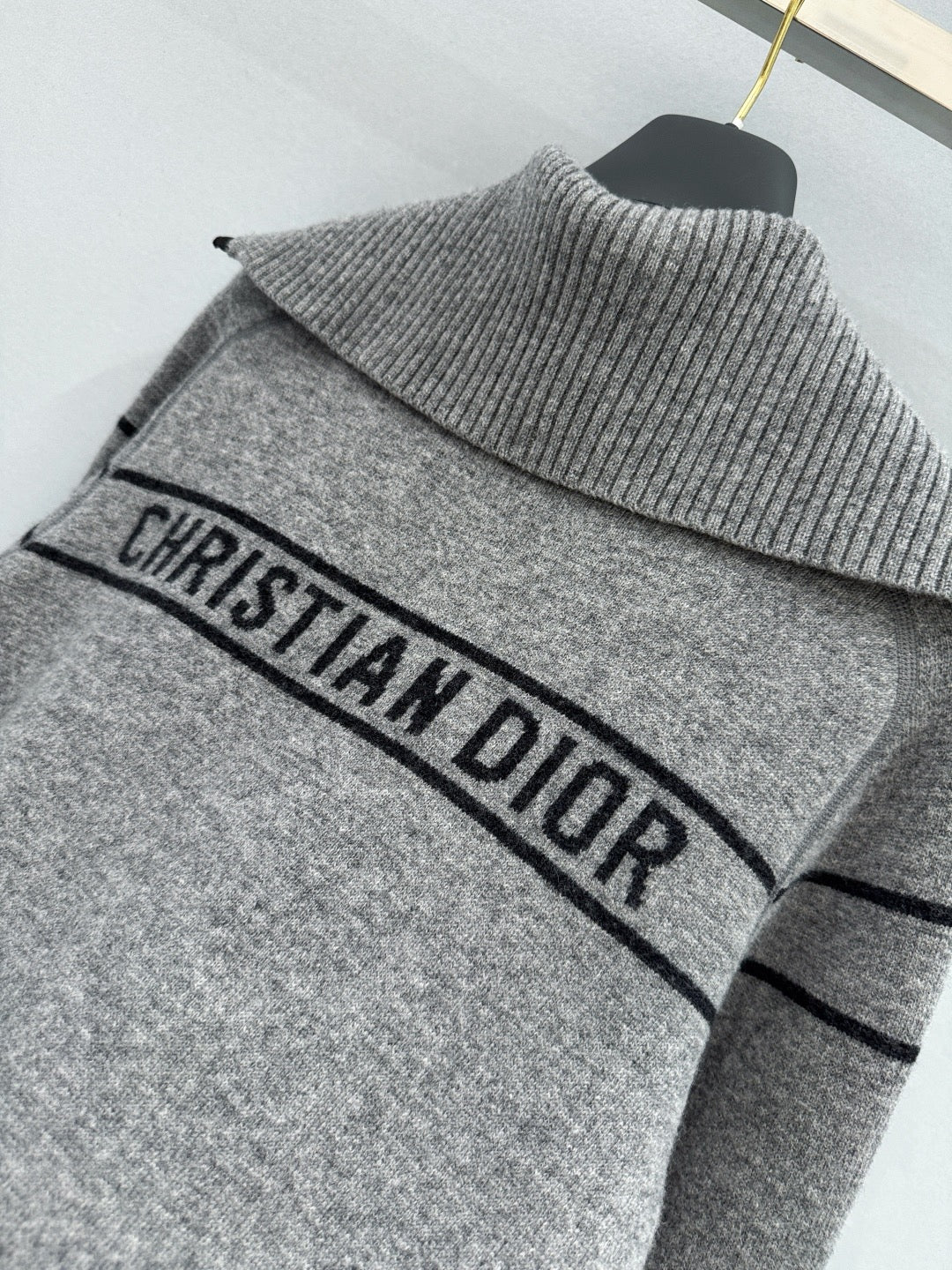 25FW NEW presbyopia suit