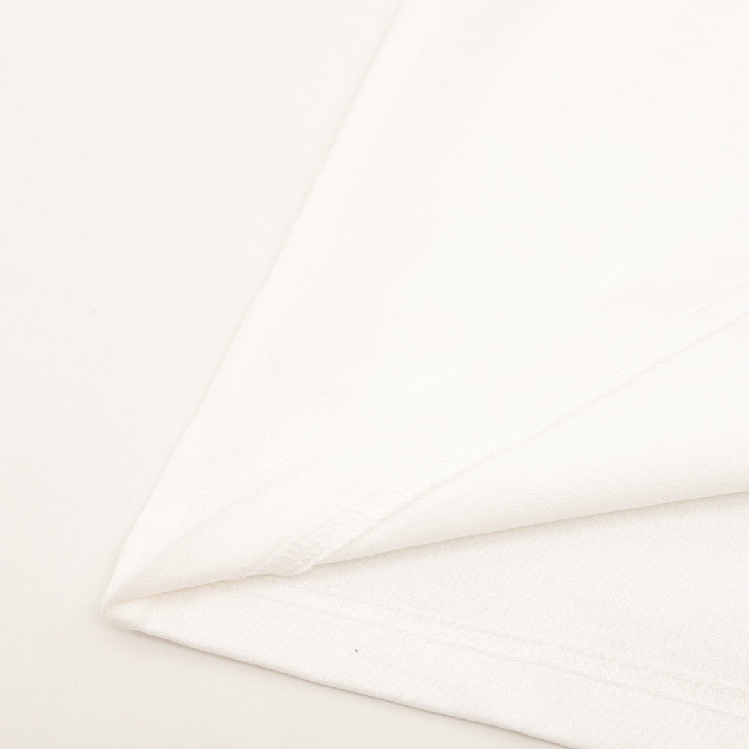 Camiseta estampada artesanal.