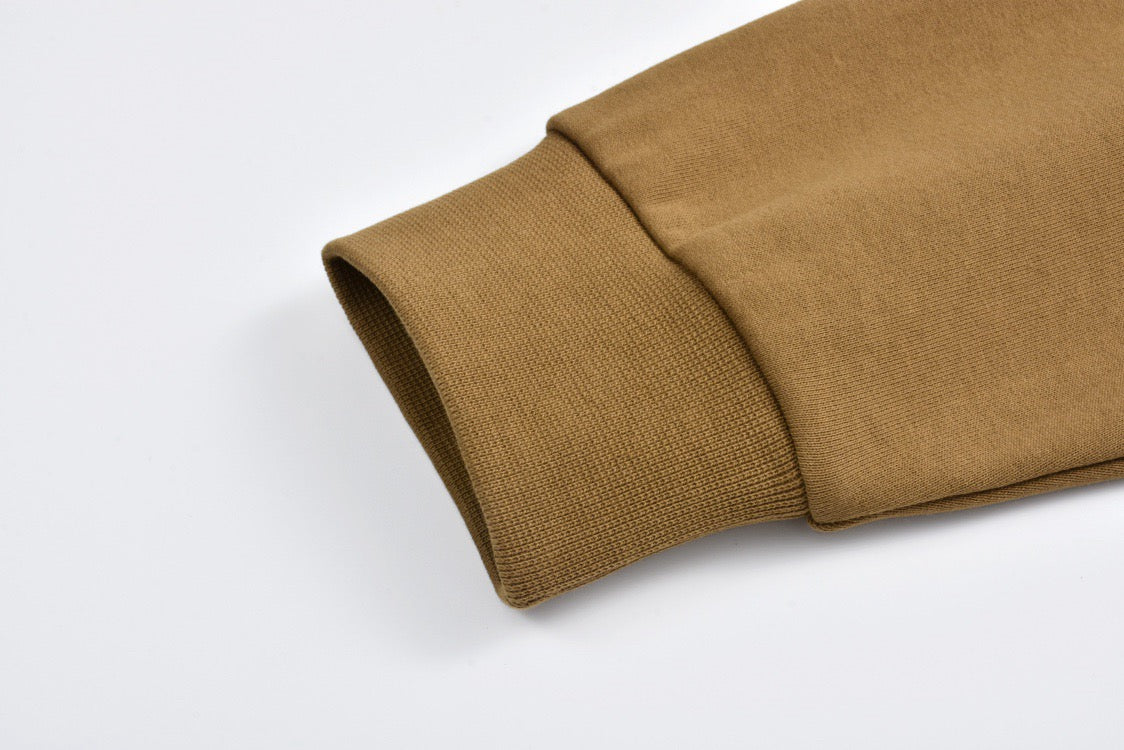 bestickter Kapuzenpullover