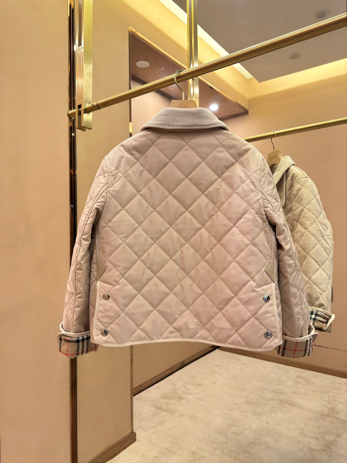 26SS NEU Kordkragen Diamant-Steppjacke kurze Baumwoll-Jacke