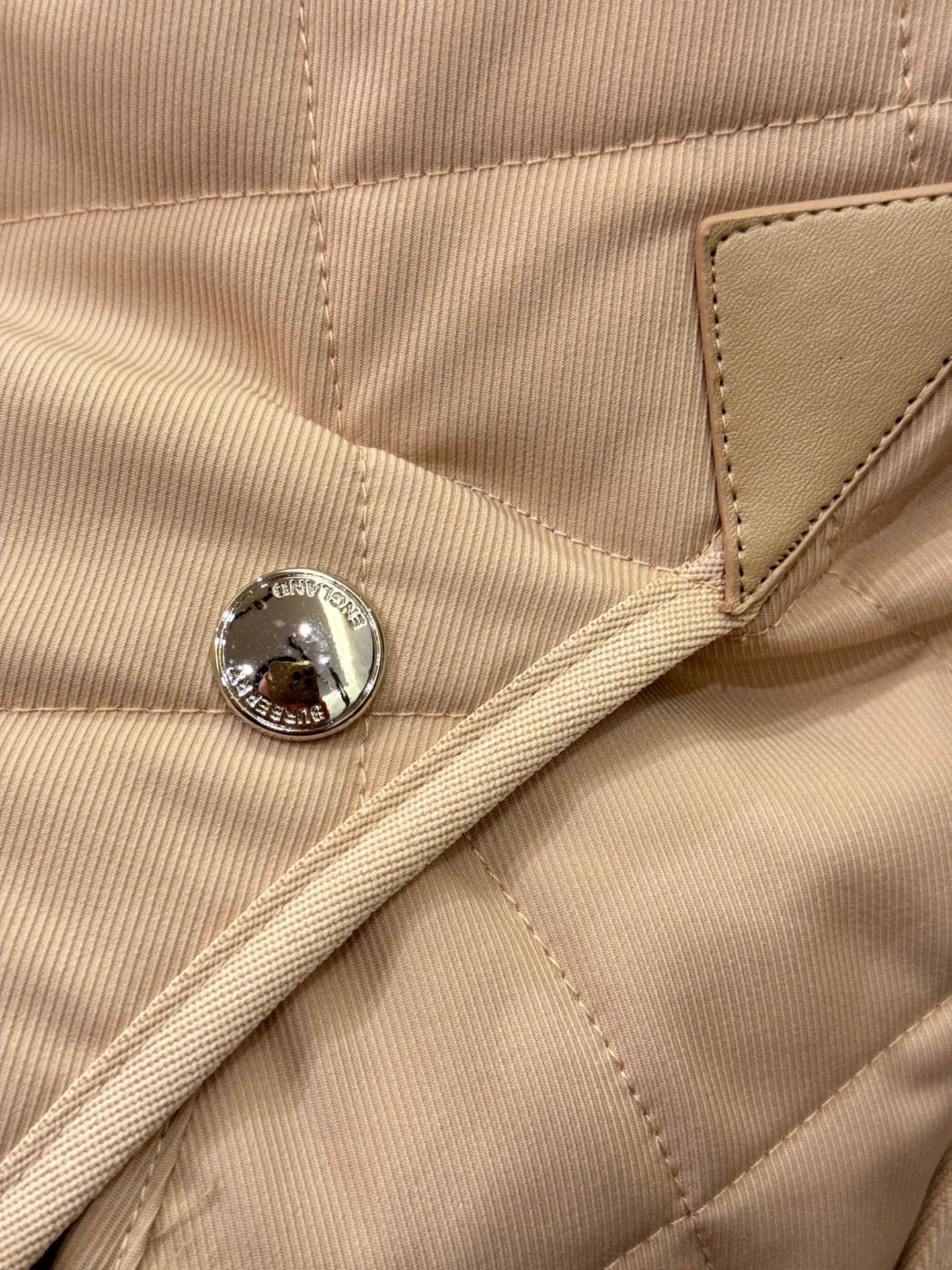 26SS NEU Kordkragen Diamant-Steppjacke kurze Baumwoll-Jacke