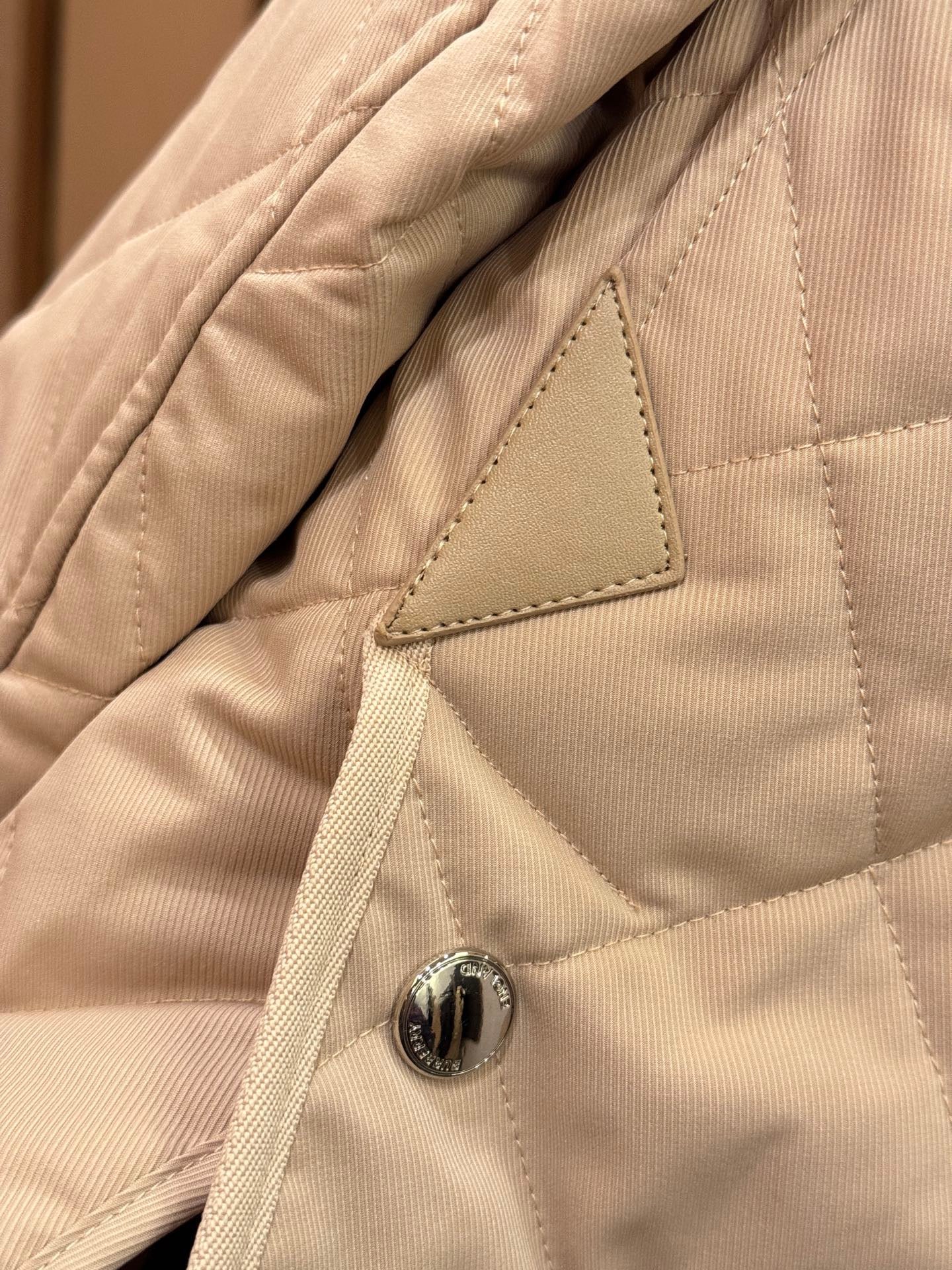 26SS NEU Kordkragen Diamant-Steppjacke kurze Baumwoll-Jacke
