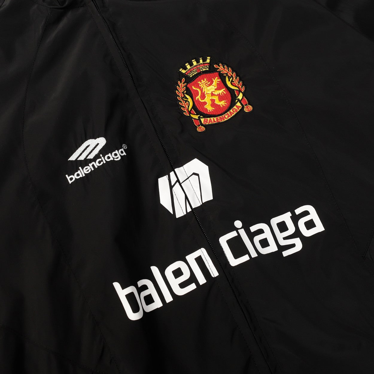 Neue Jacke im Cargo-Stil