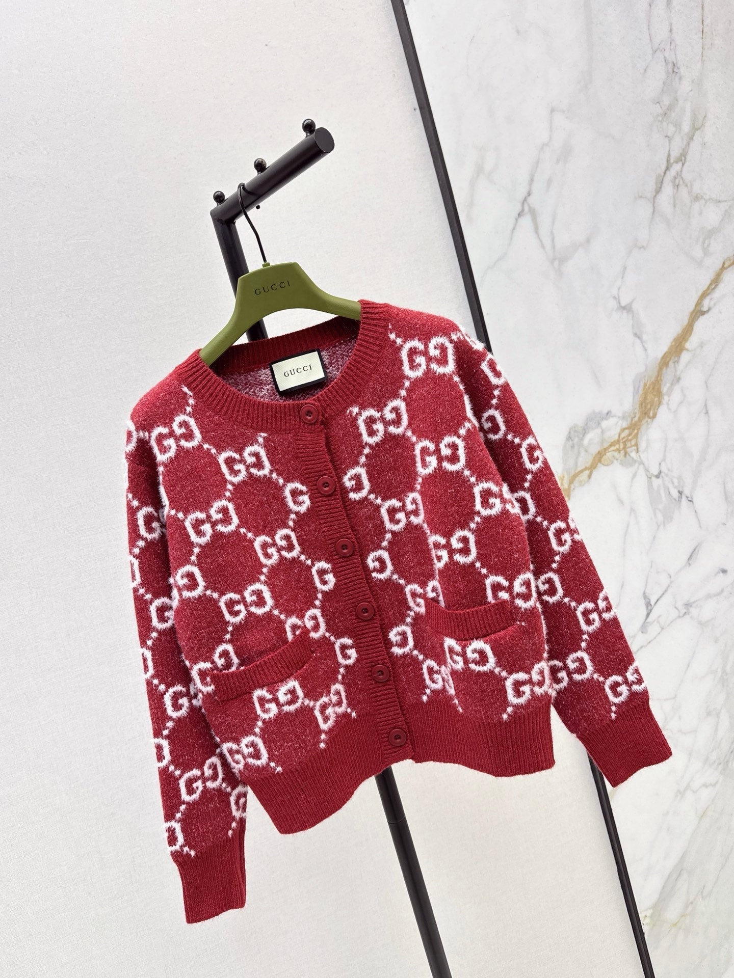 25FW NEW crew neck cardigan