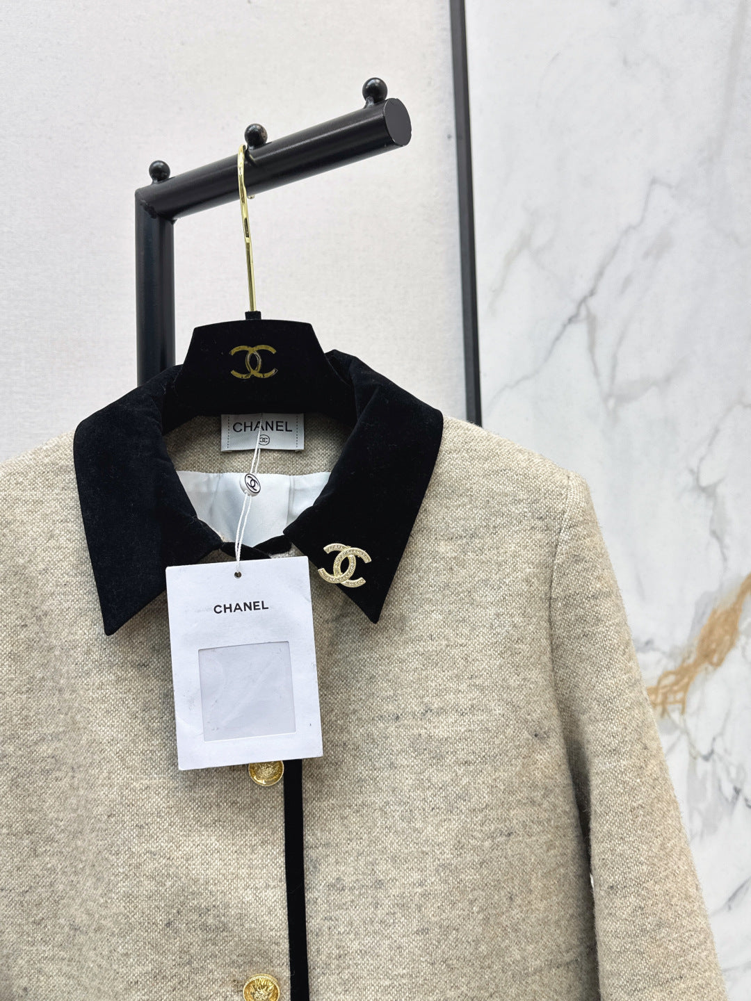 25FW New Velvet Patchwork coat: Retro and Stylish