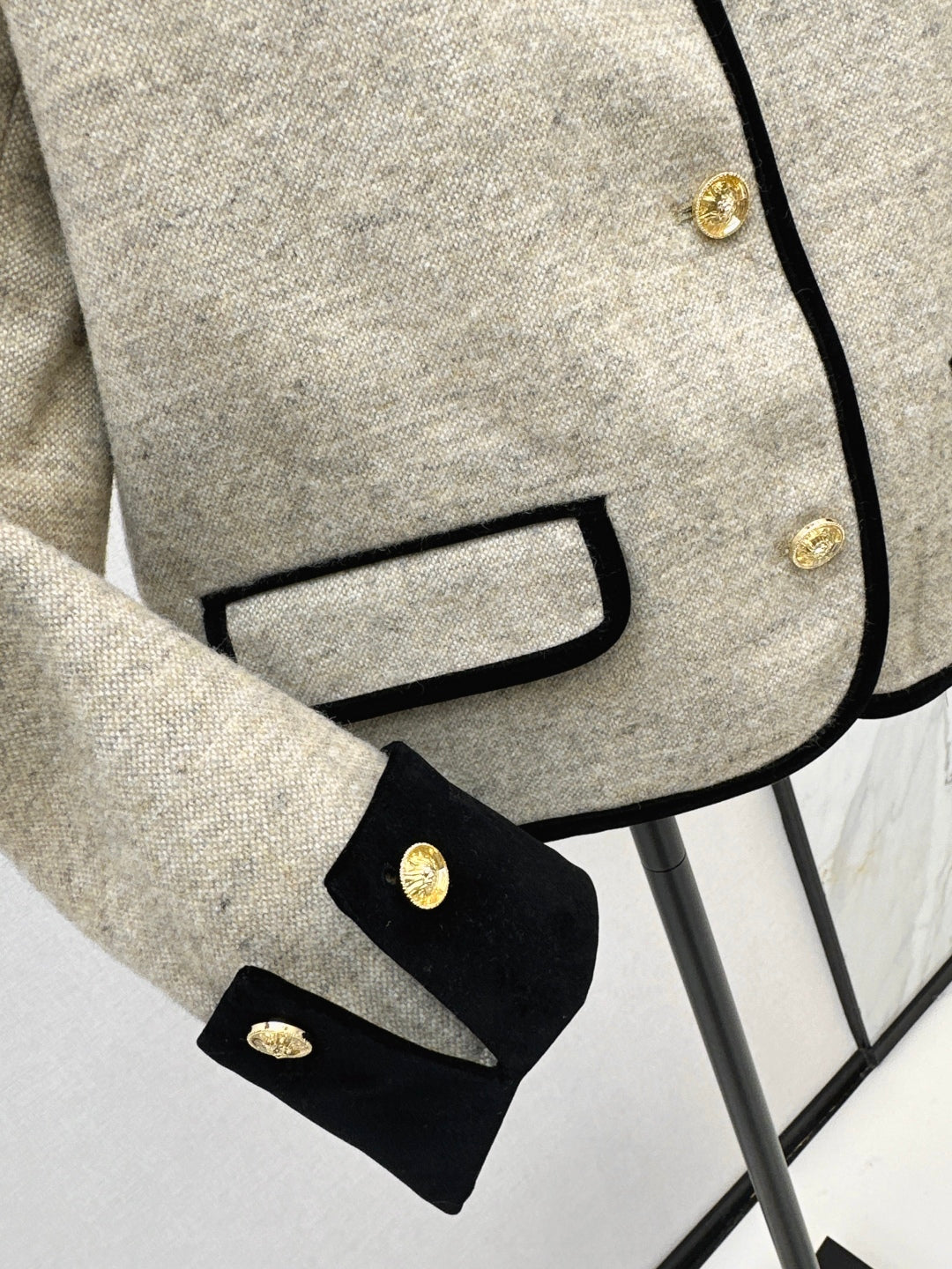 25FW New Velvet Patchwork coat: Retro and Stylish