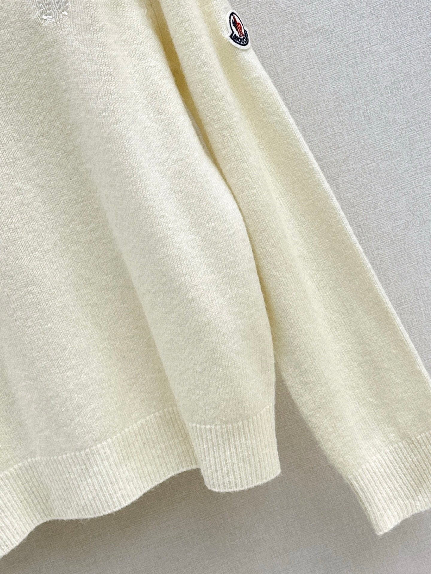 25FW new versatile round neck sweater