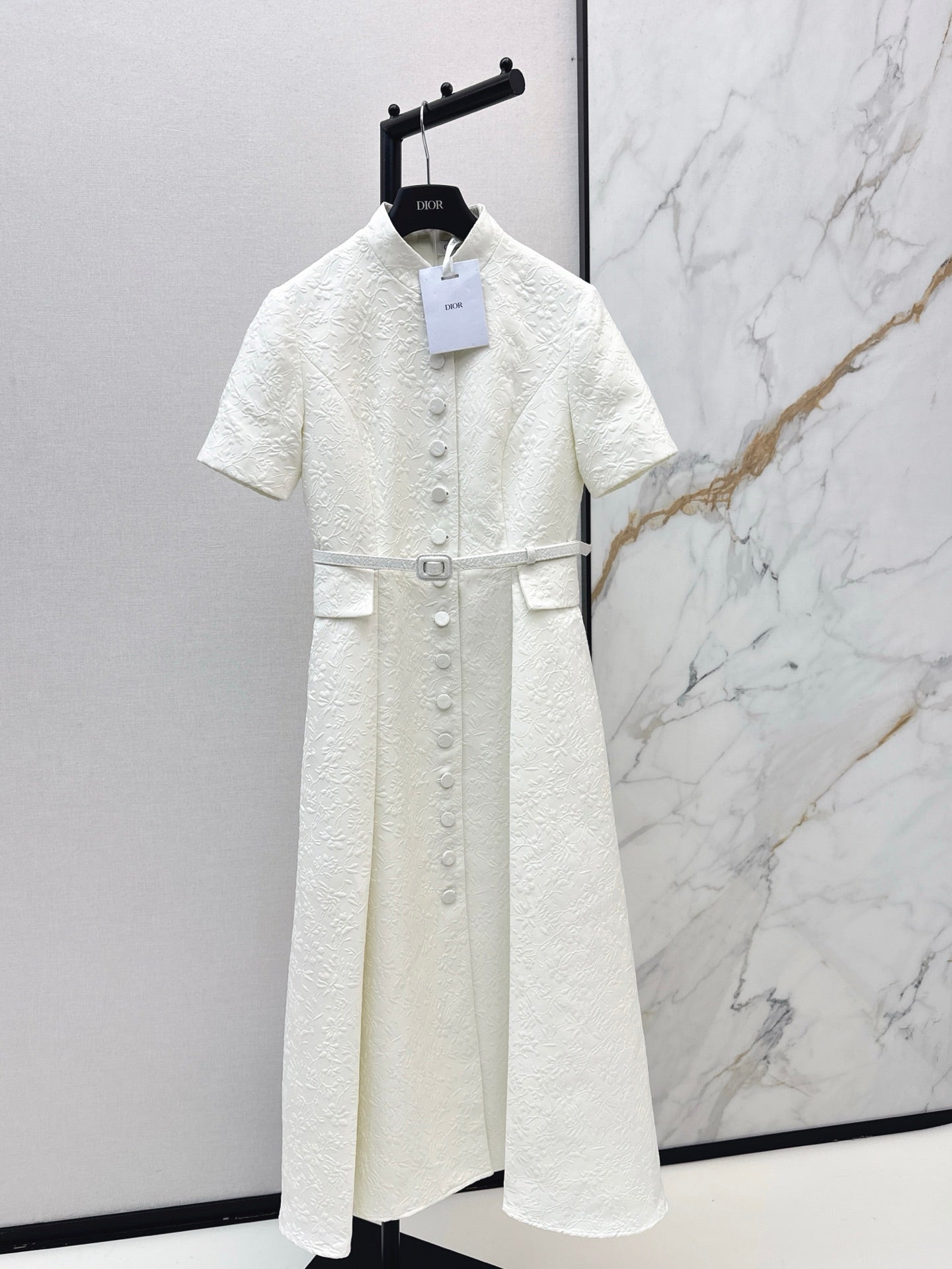 26SS early spring latest white stand-collar dress