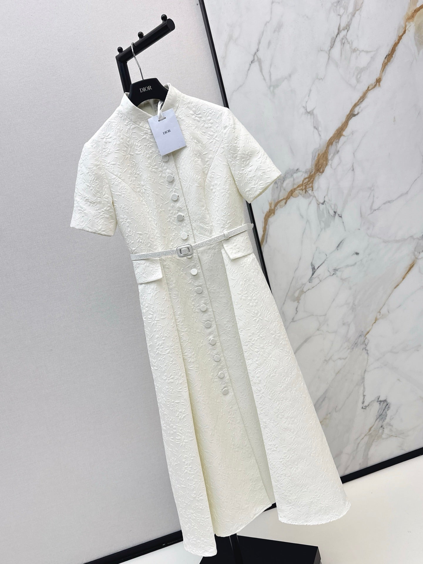 26SS early spring latest white stand-collar dress