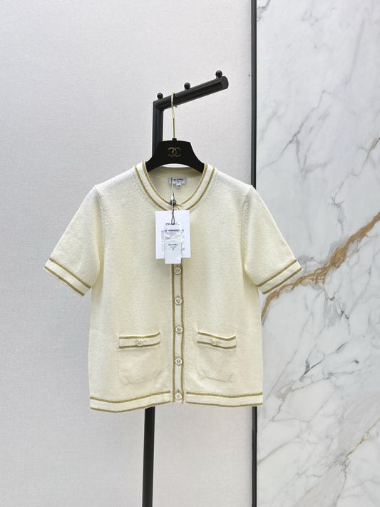 25 early autumn new round neck lion head three-dimensional intarsia metal buckle gold stripe short-sleeved cardigan