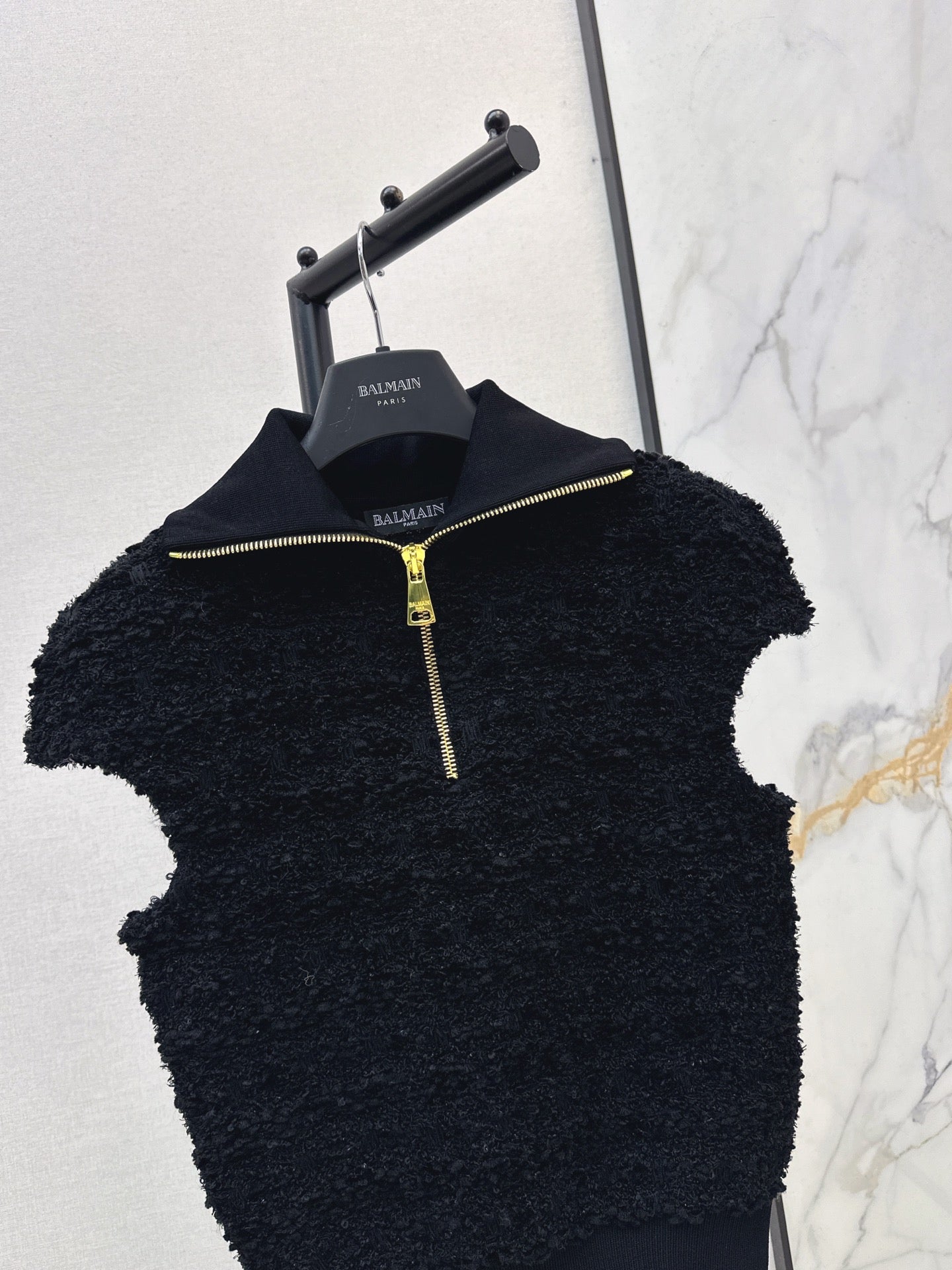 25FW latest half-cardigan sleeveless sweater