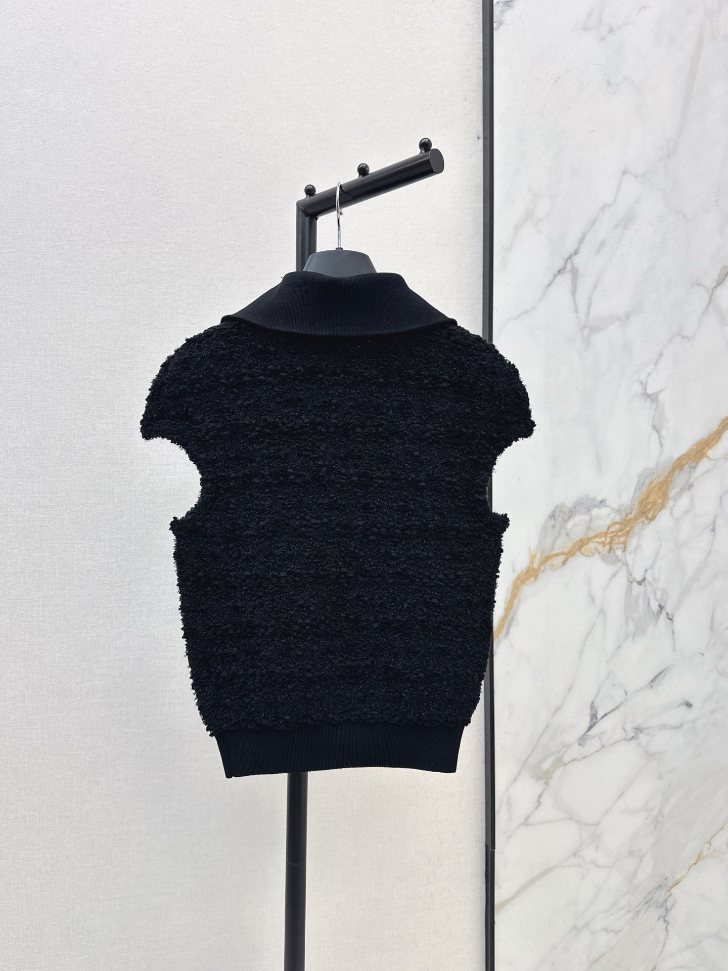 25FW latest half-cardigan sleeveless sweater