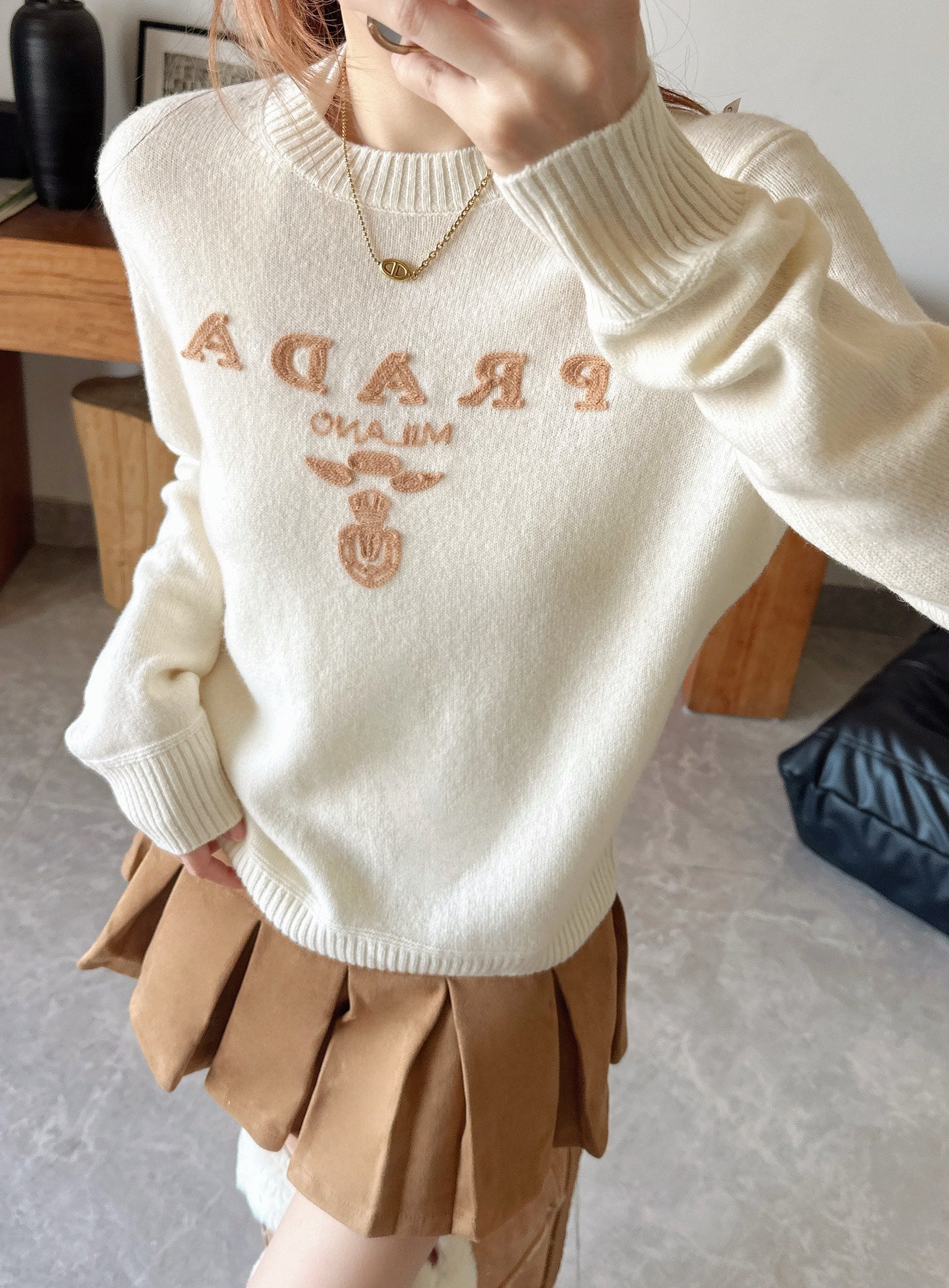 25FW latest simple pullover crew neck sweater