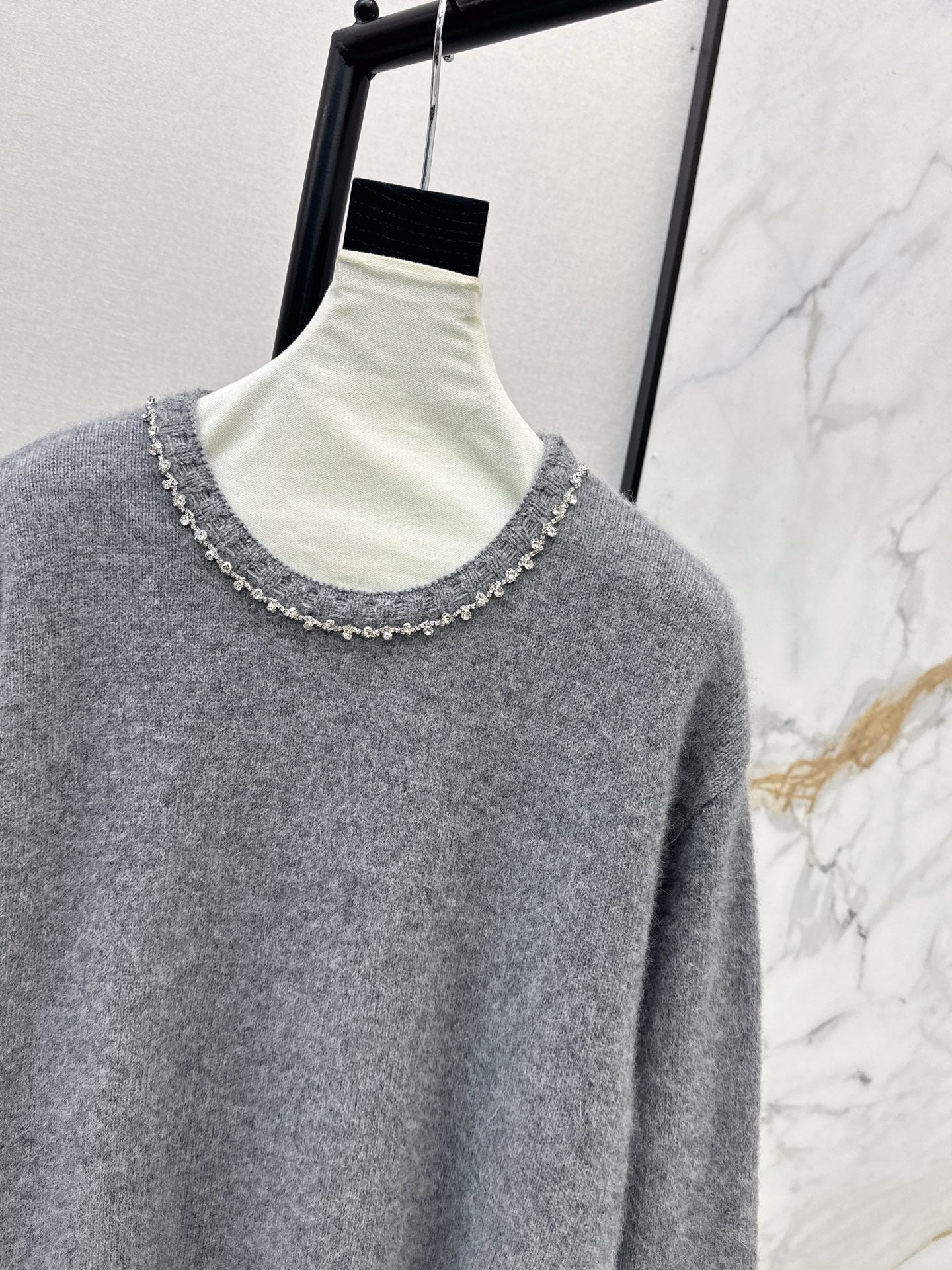 25FW latest all-match crew neck sweater