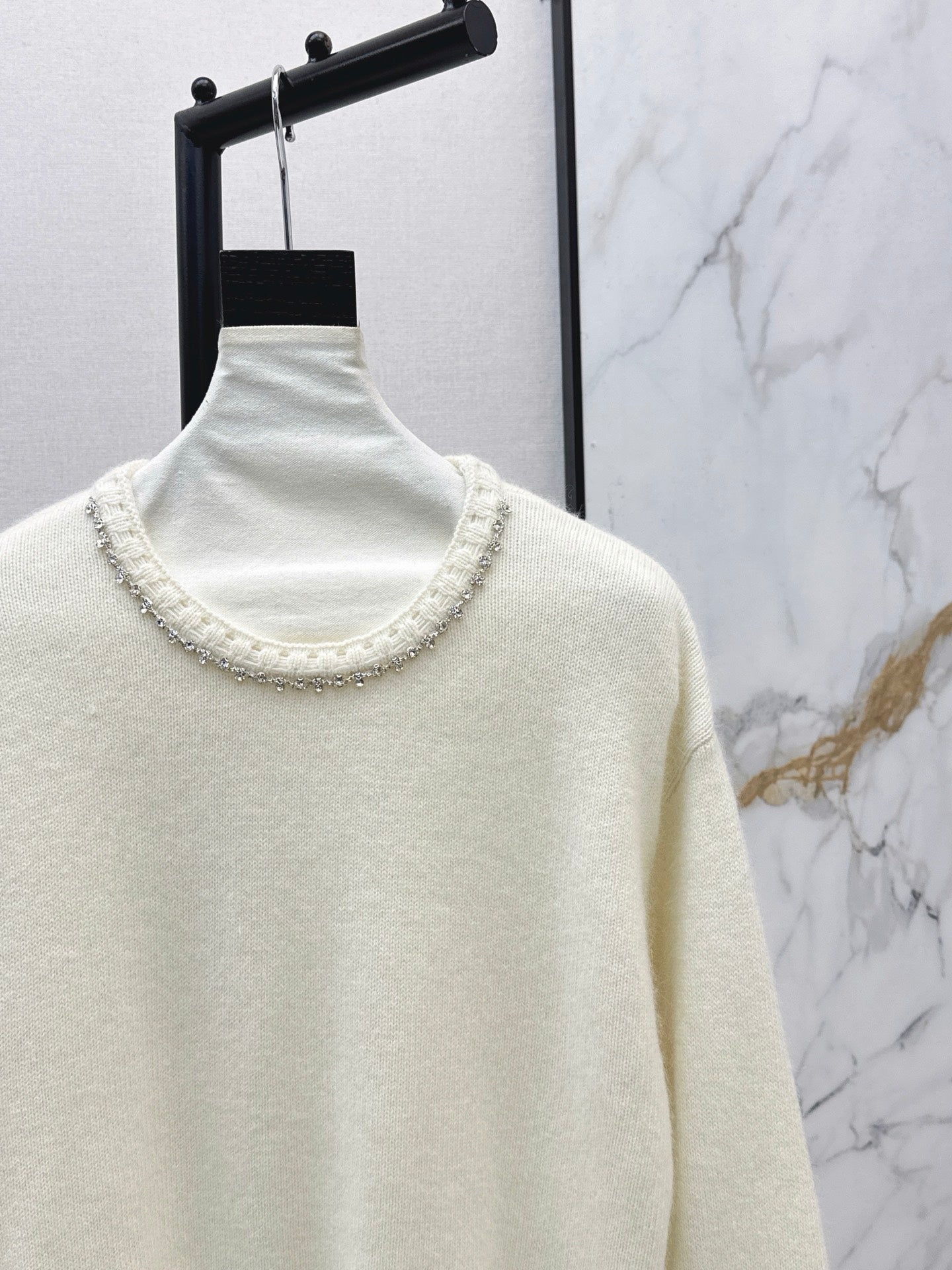 25FW latest all-match crew neck sweater