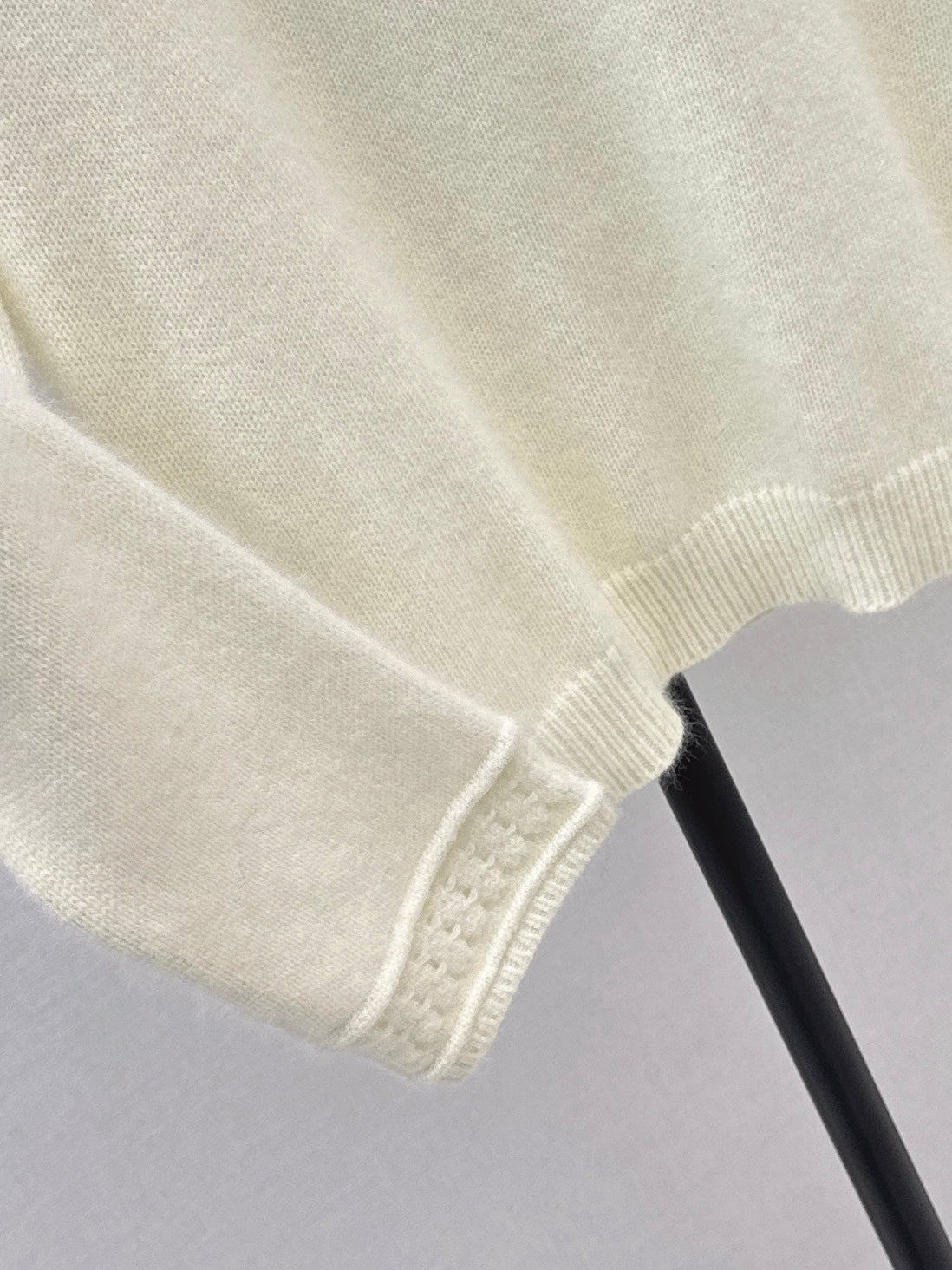 25FW latest all-match crew neck sweater