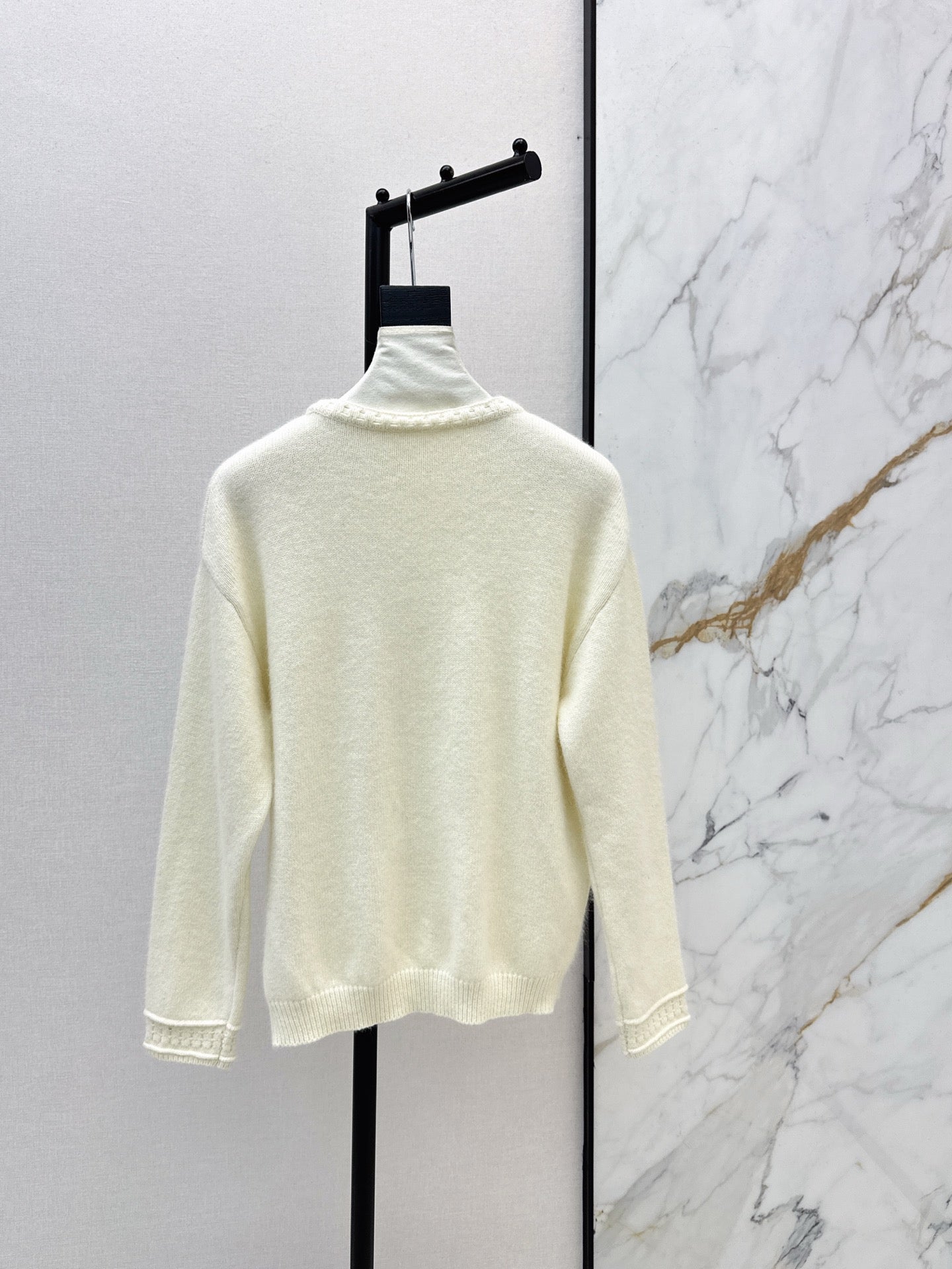 25FW latest all-match crew neck sweater