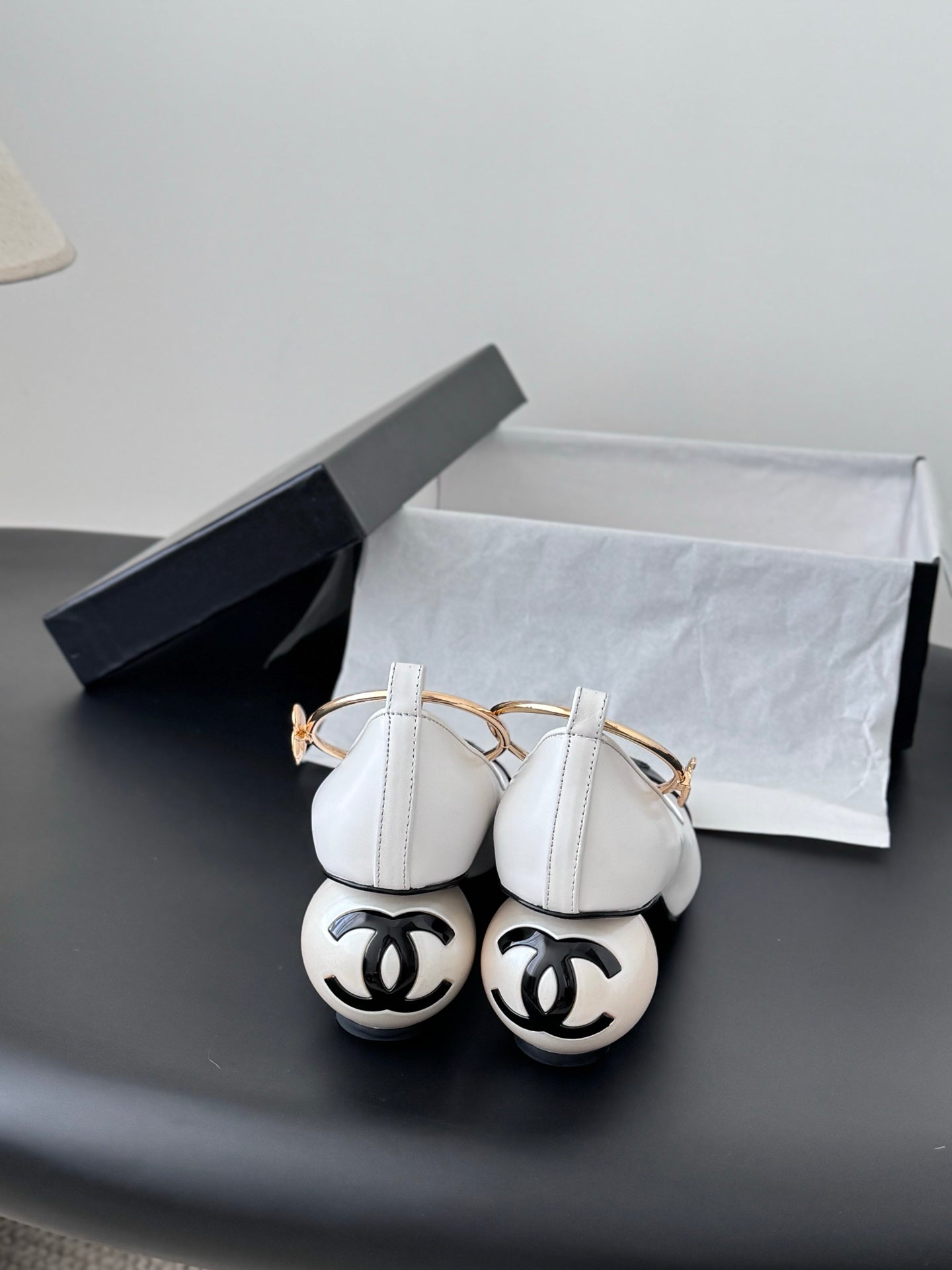 26C series color-blocked bow ribbon anklet giant pearl high heels (height: 7cm)