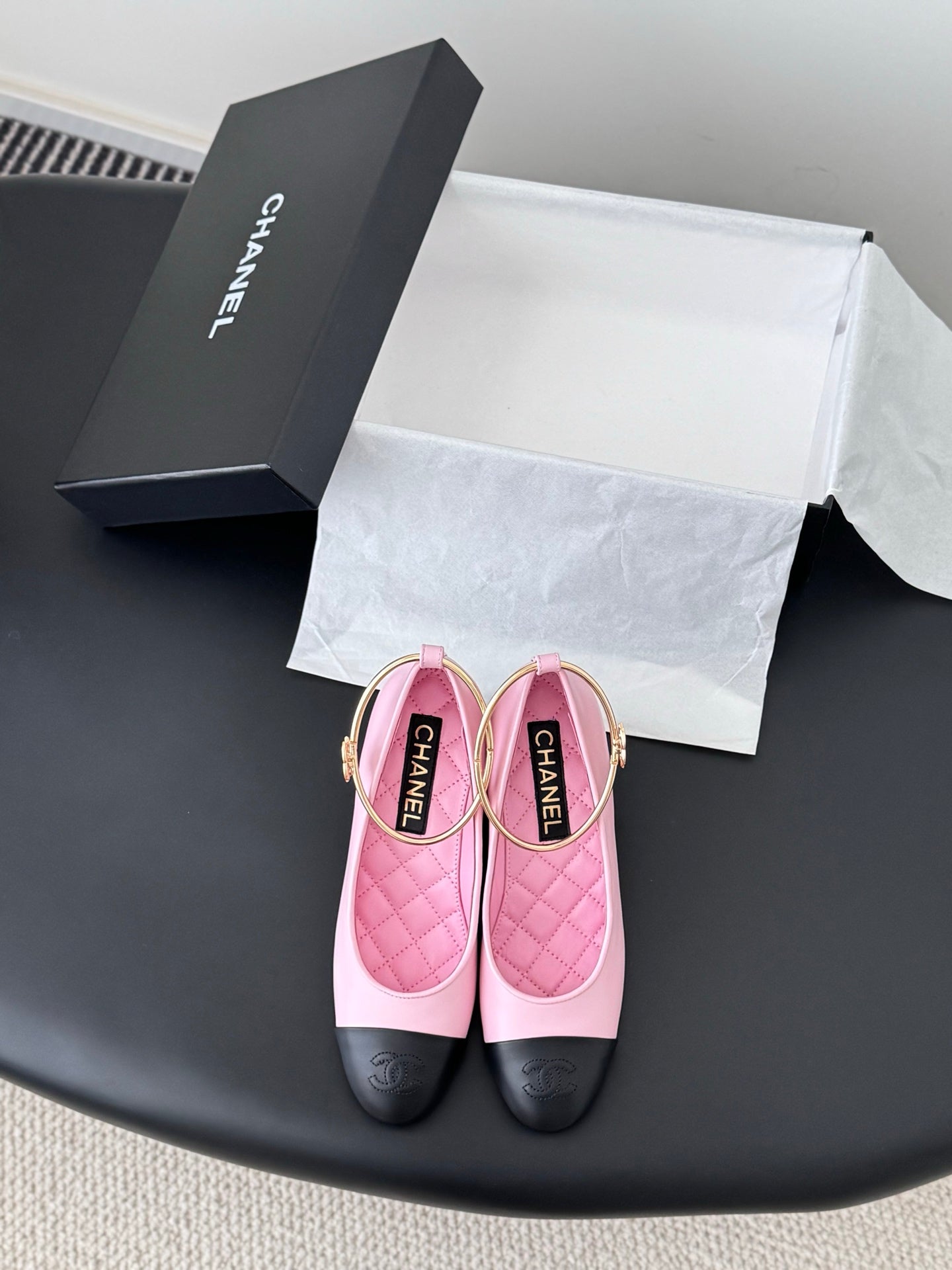 26C series color-blocked bow ribbon anklet giant pearl high heels (height: 7cm)