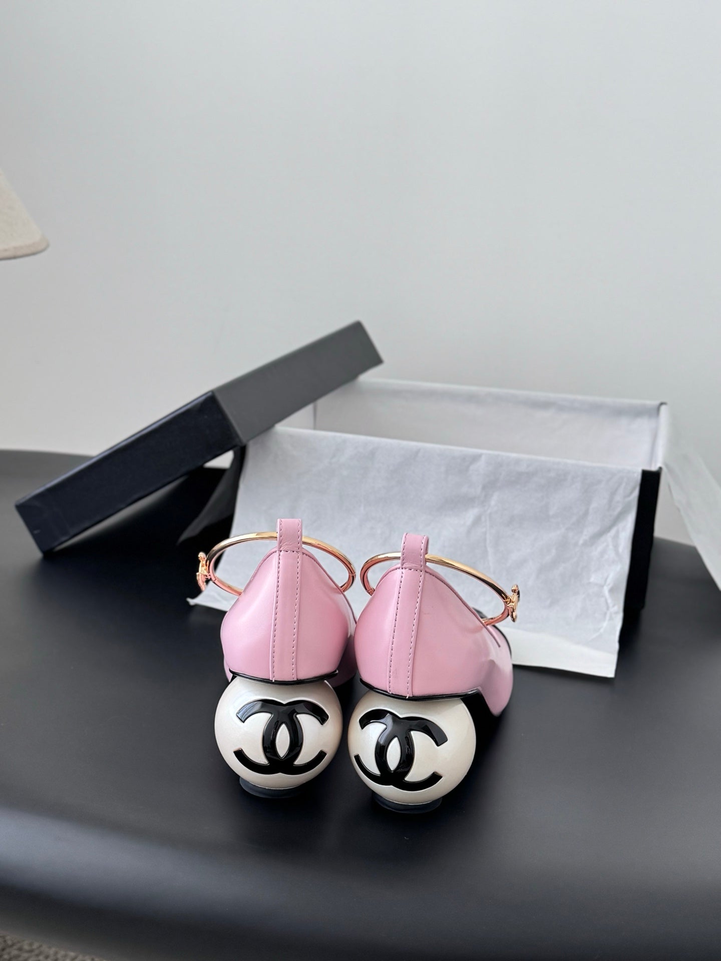 26C series color-blocked bow ribbon anklet giant pearl high heels (height: 7cm)