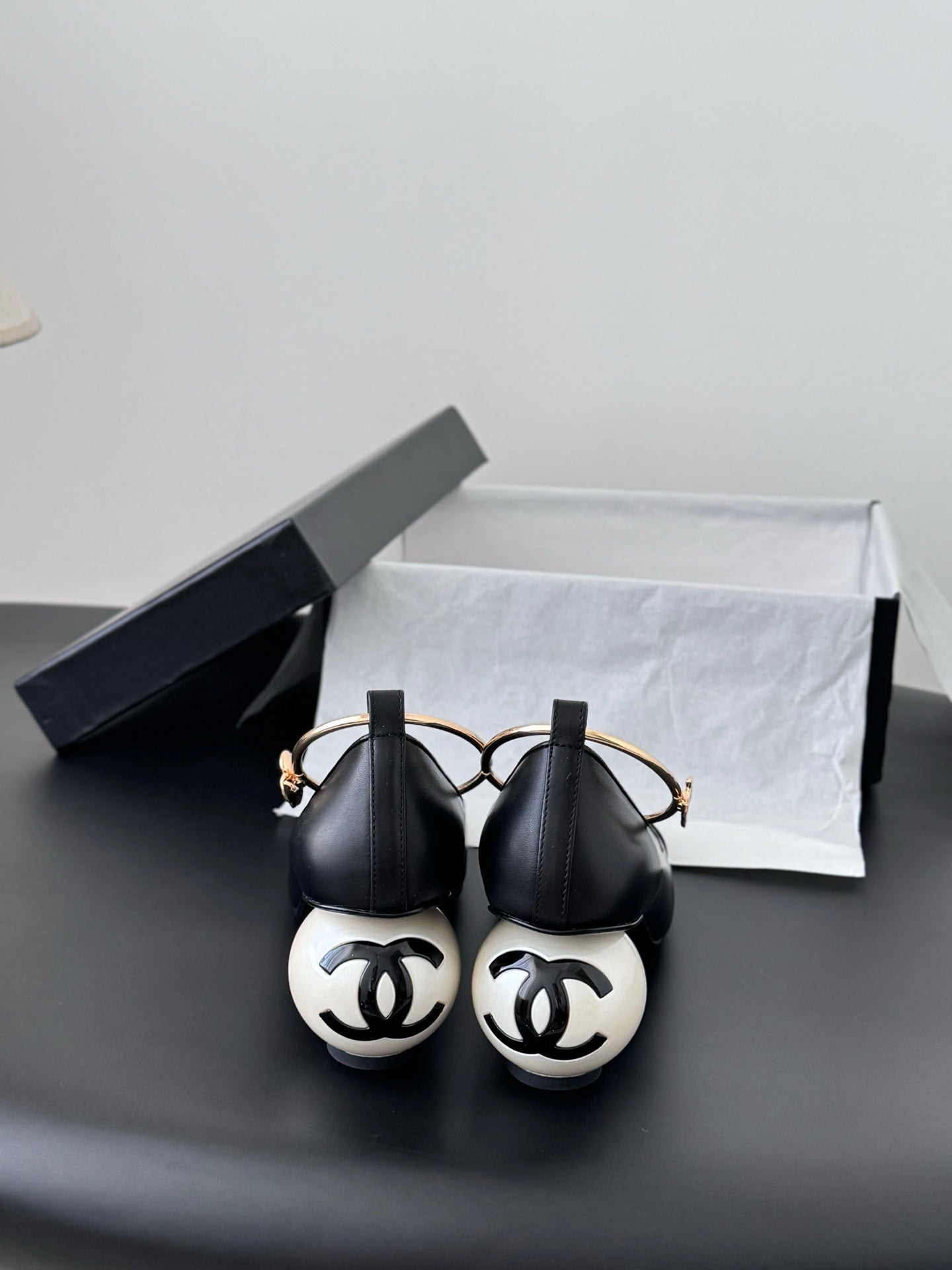 26C series color-blocked bow ribbon anklet giant pearl high heels (height: 7cm)