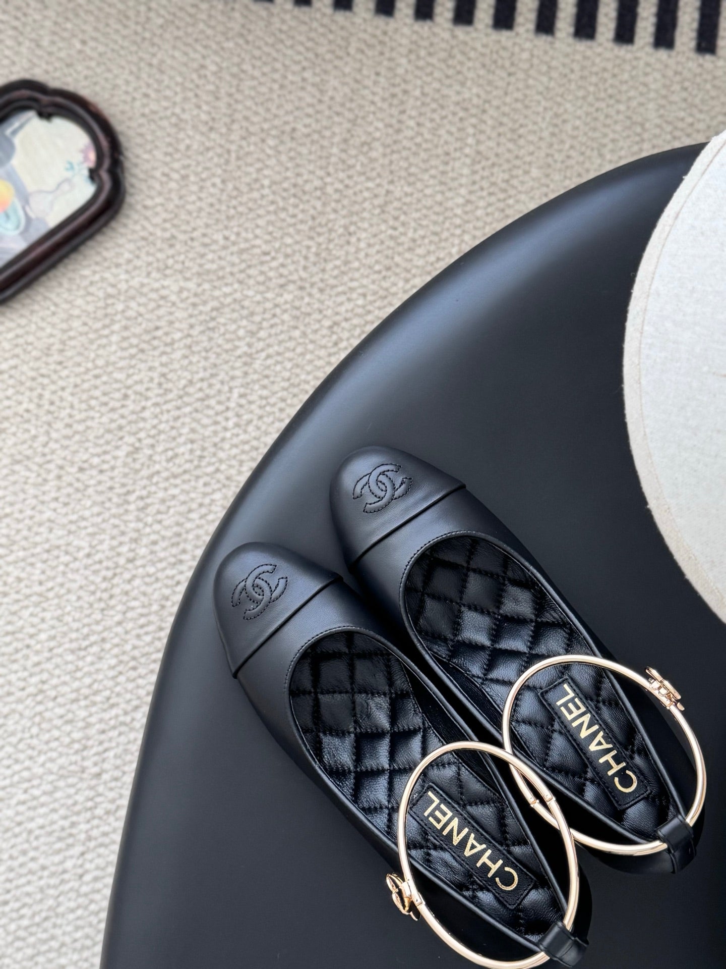 26C series color-blocked bow ribbon anklet giant pearl high heels (height: 7cm)