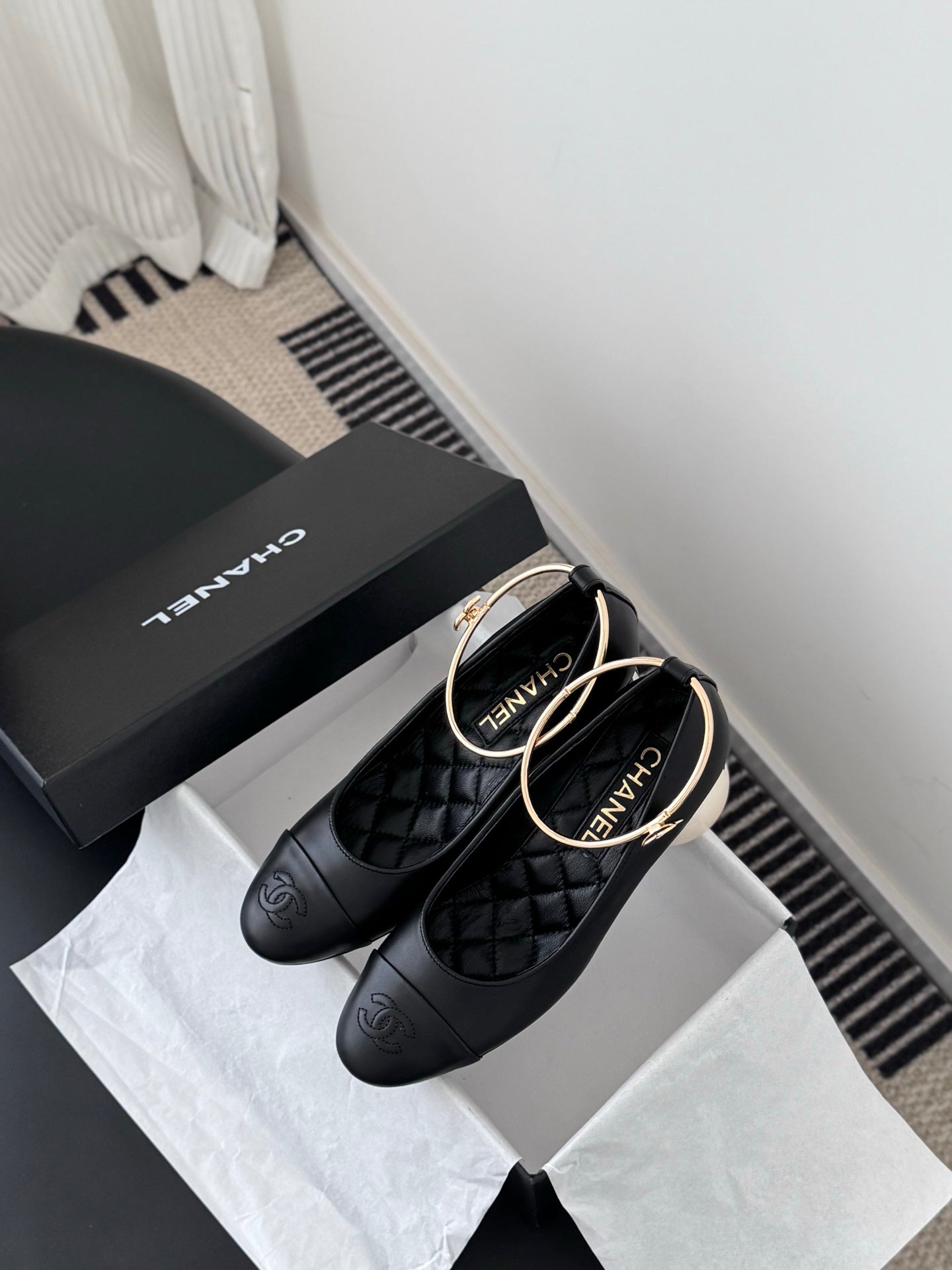 26C series color-blocked bow ribbon anklet giant pearl high heels (height: 7cm)