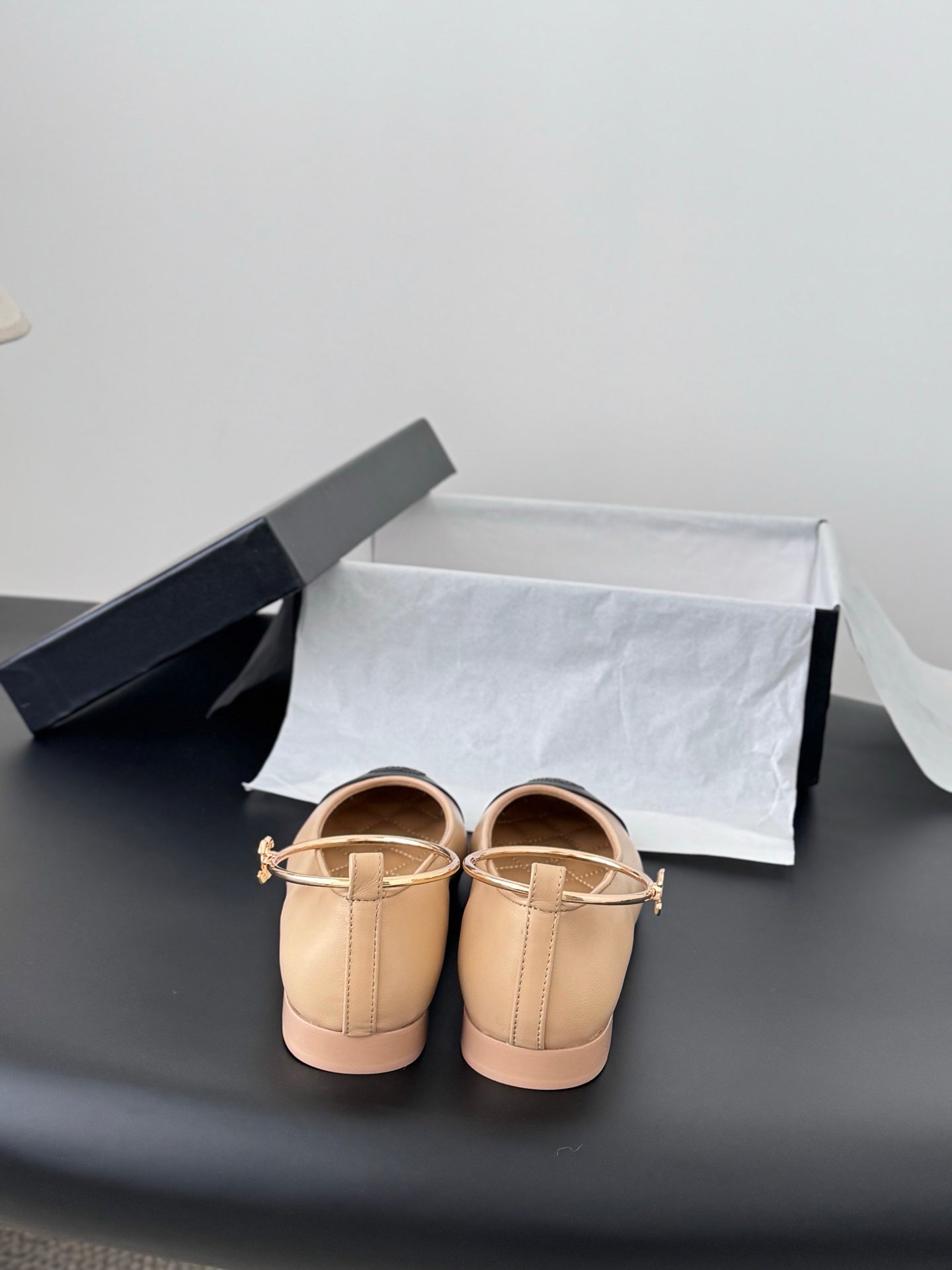 26C series Mary Jane flats