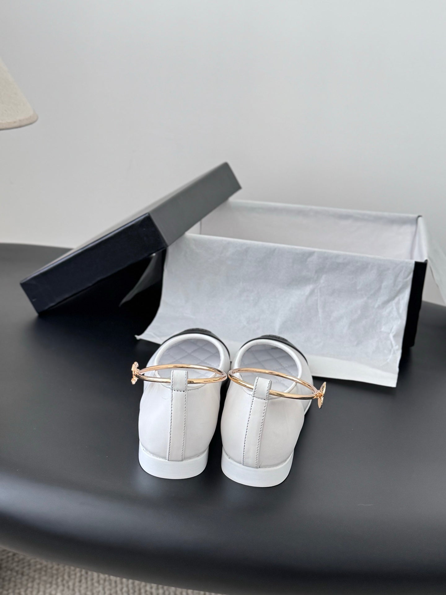 26C series Mary Jane flats