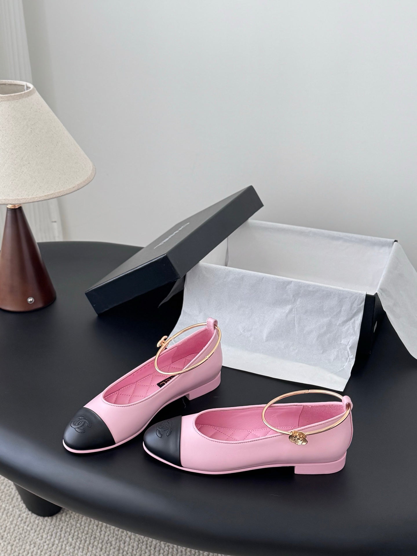 26C series Mary Jane flats